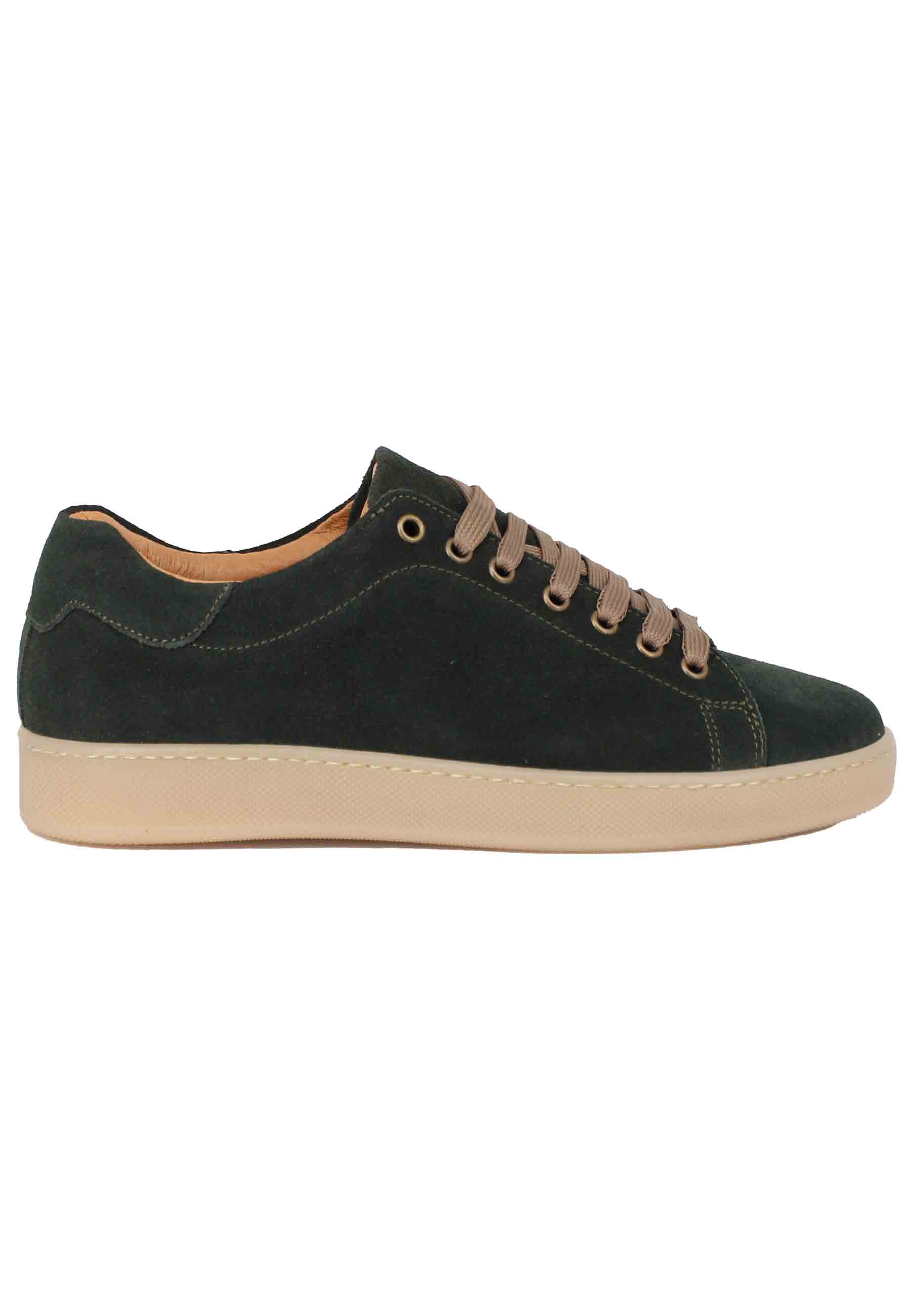 Spatarella Sneakers uomo in camoscio verde con fondo in gomma