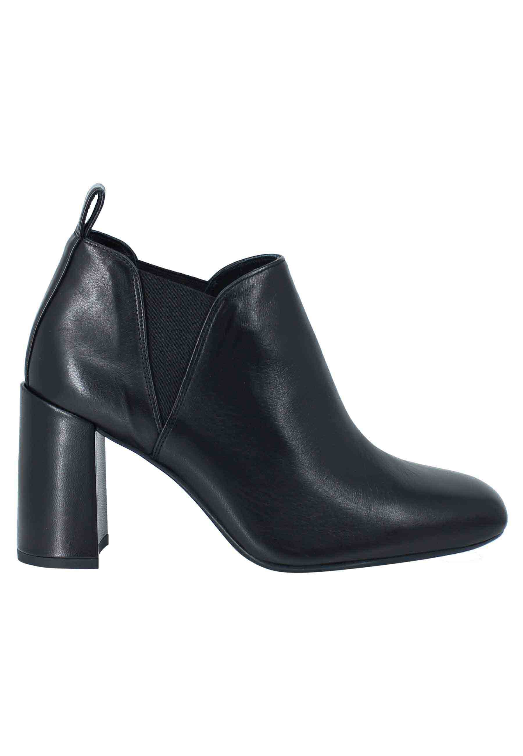 Women's ankle boots in black leather with high heel and square toe