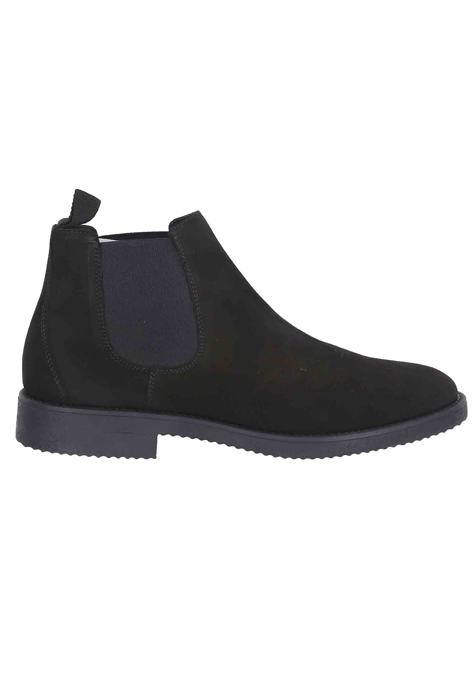 Chelsea boots uomo in camoscio nero con suola in para