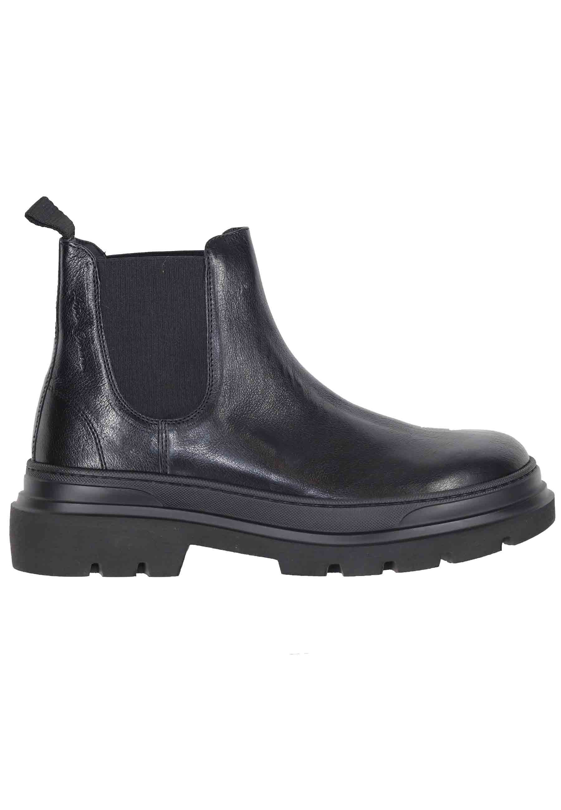 Men's Beatles ankle boots in black leather with lug sole