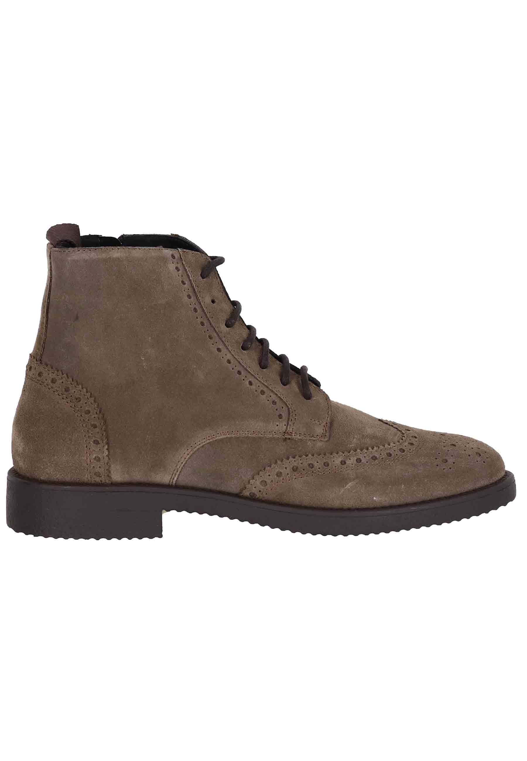 Men's ankle boots in taupe suede with stitching and crepe sole