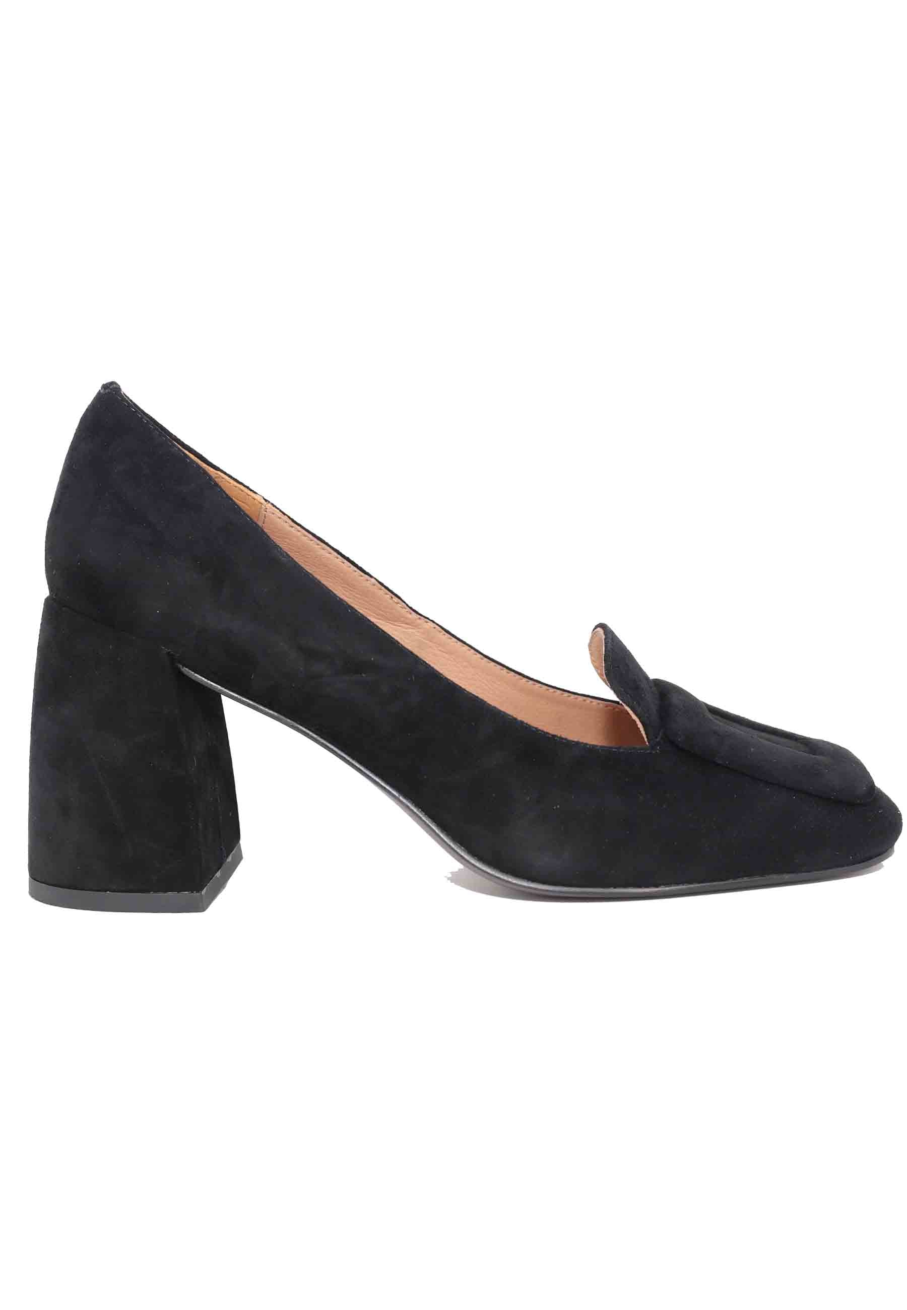 Women's loafers in black suede with square toe and Marla-coloured buckle