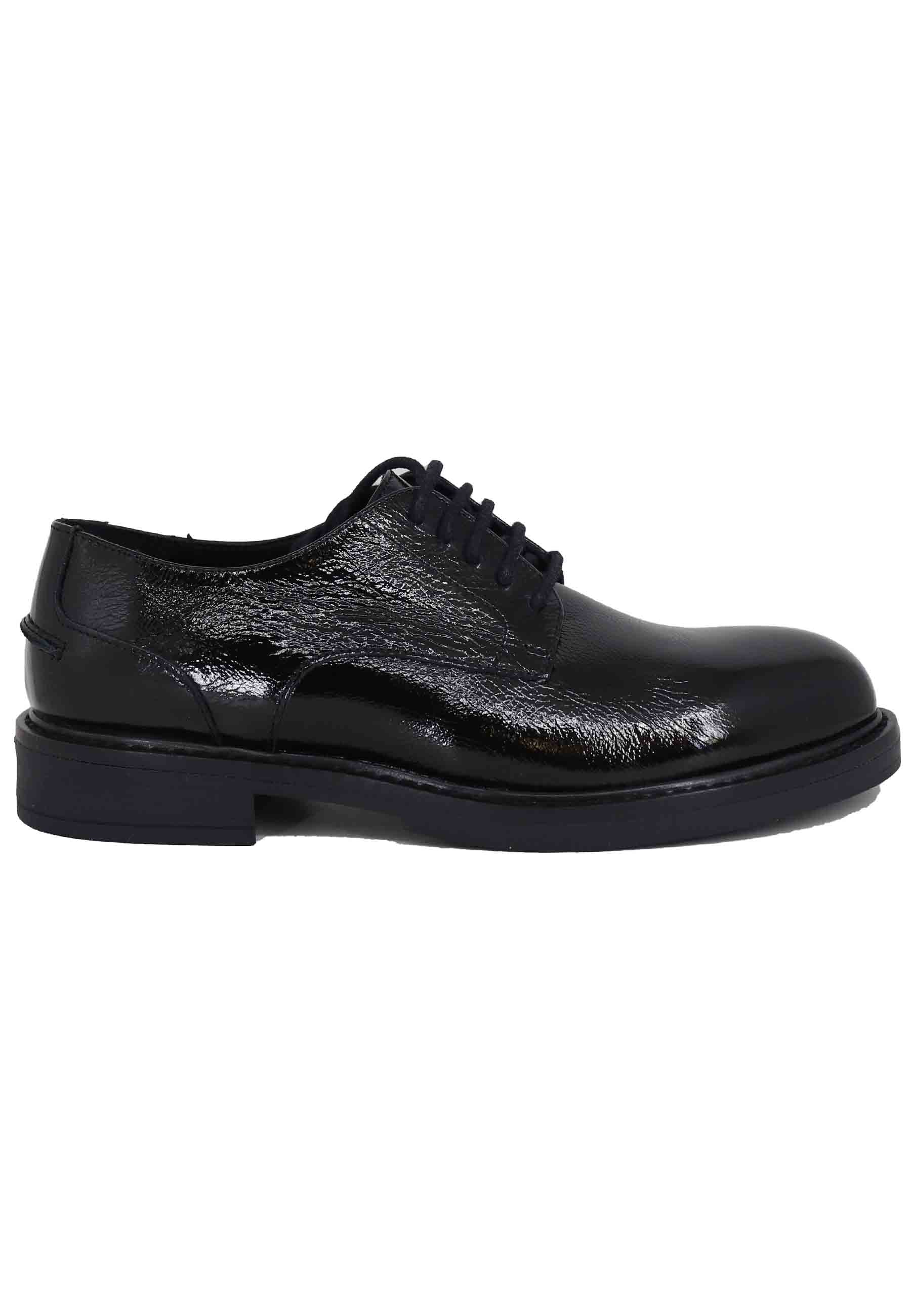 Derbies pour femmes en cuir naplack noir avec semelle en caoutchouc et talon bas