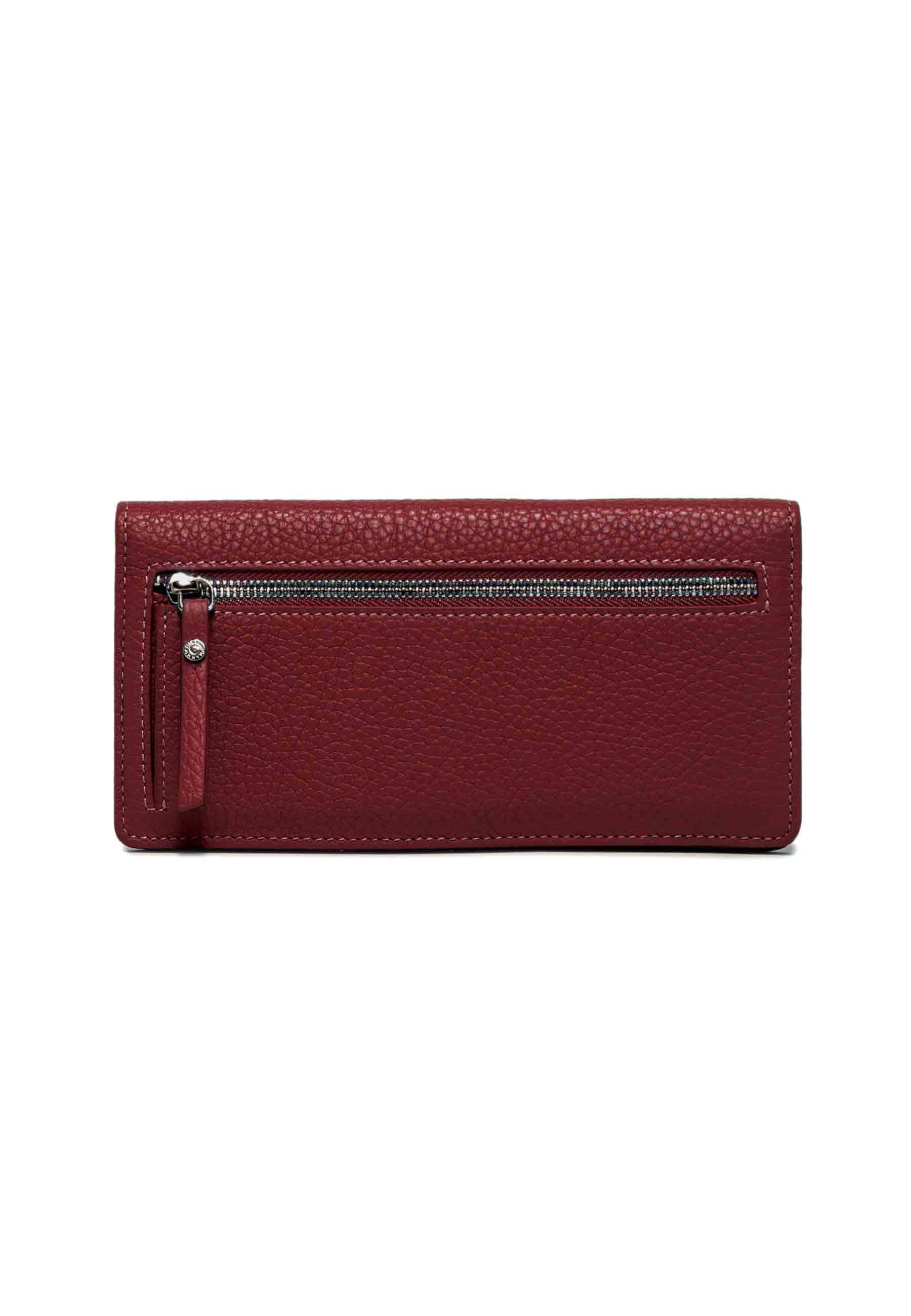 Women's wallet in burgundy hammered leather with closing button