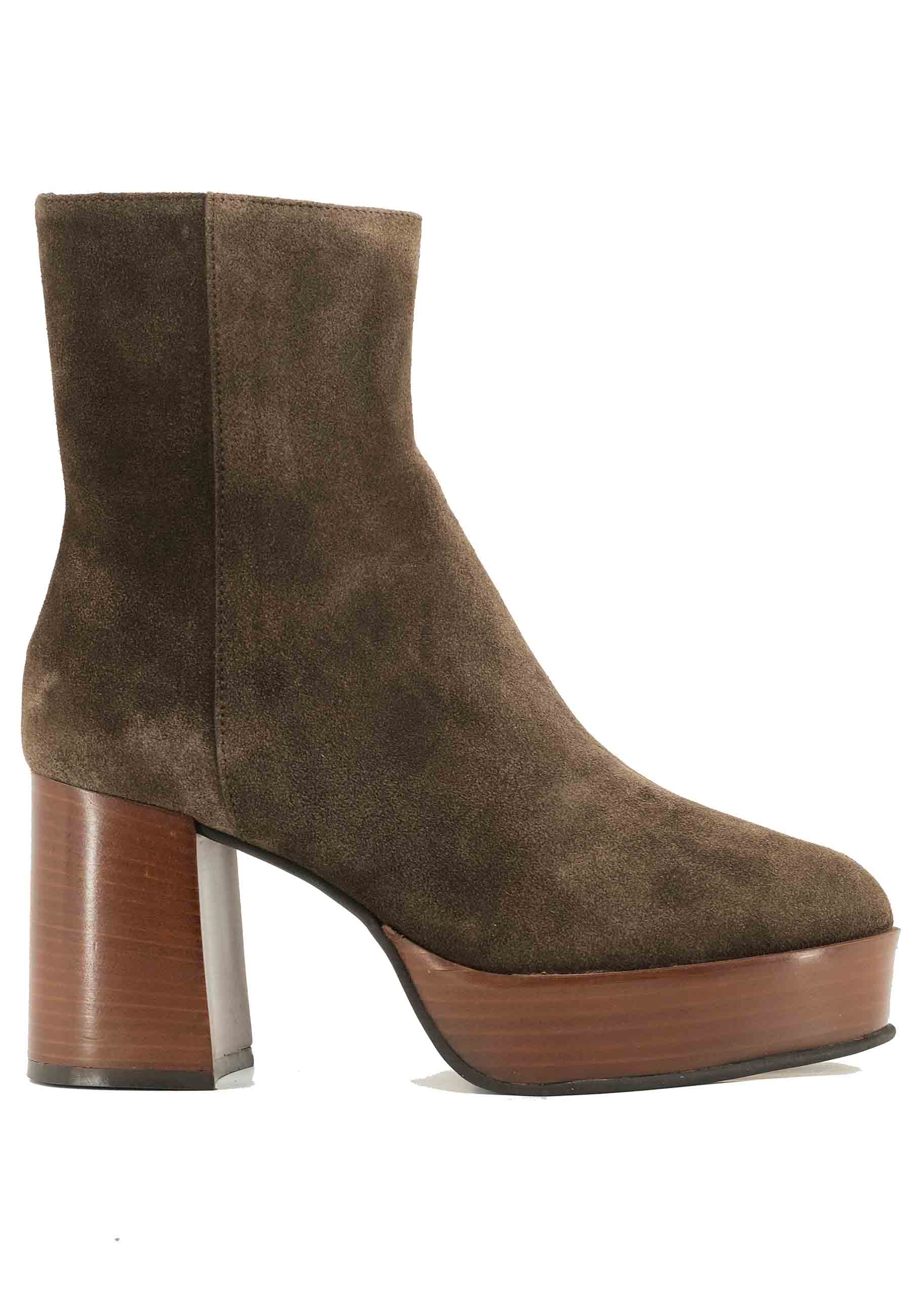 TR1556 ankle boots in brown suede with high heel and platform with side zip closure