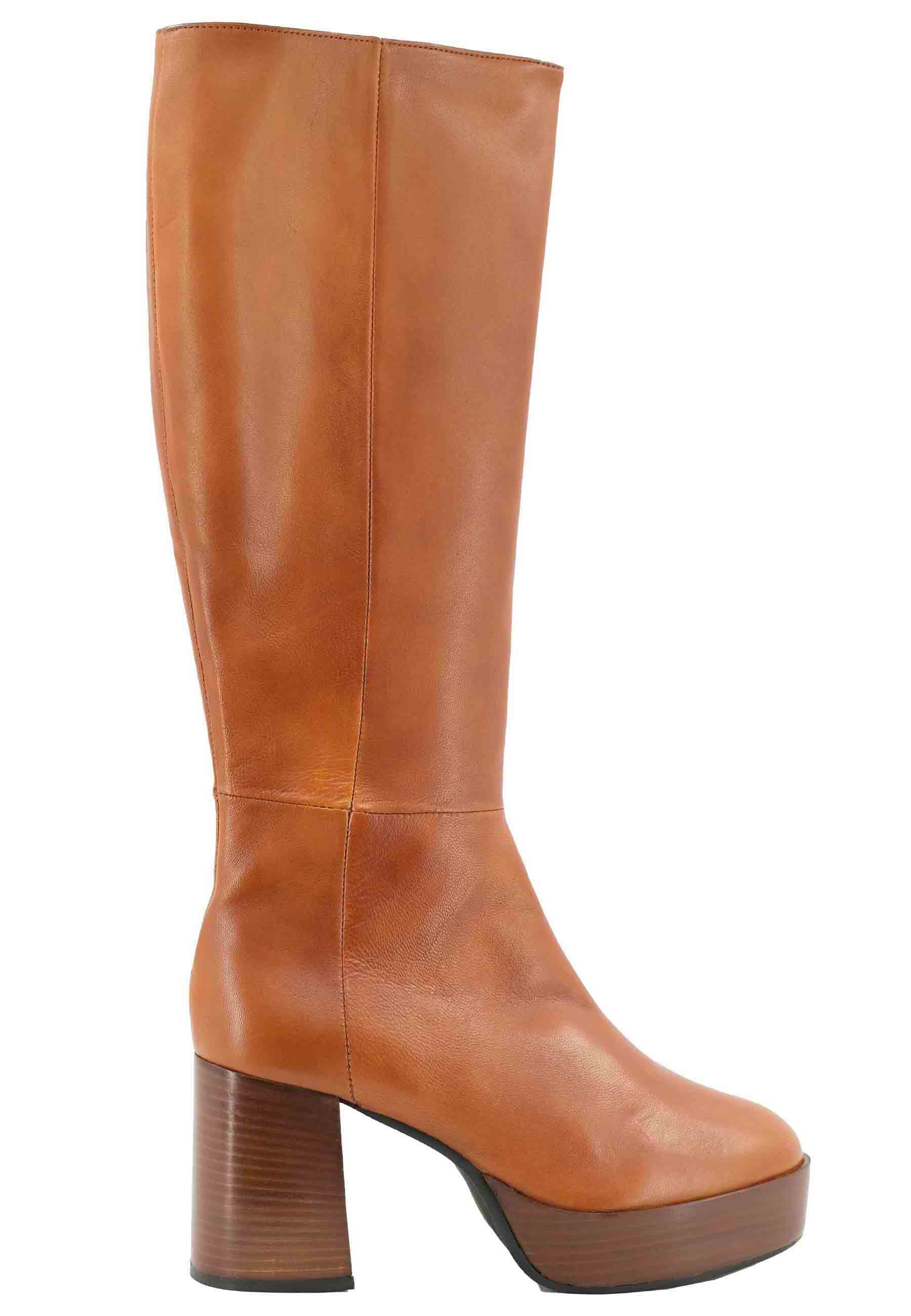 ST1557 boots in tan leather with heel and platform