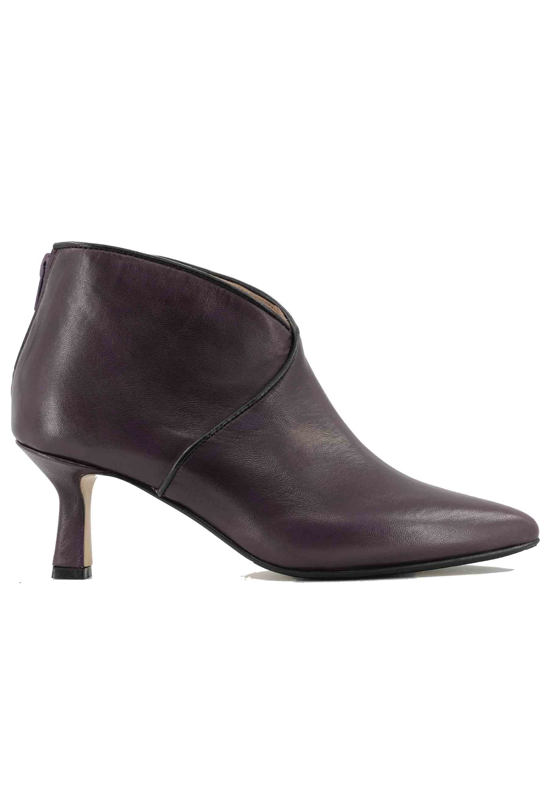 TR1662/RT plum leather ankle boots with rear zip