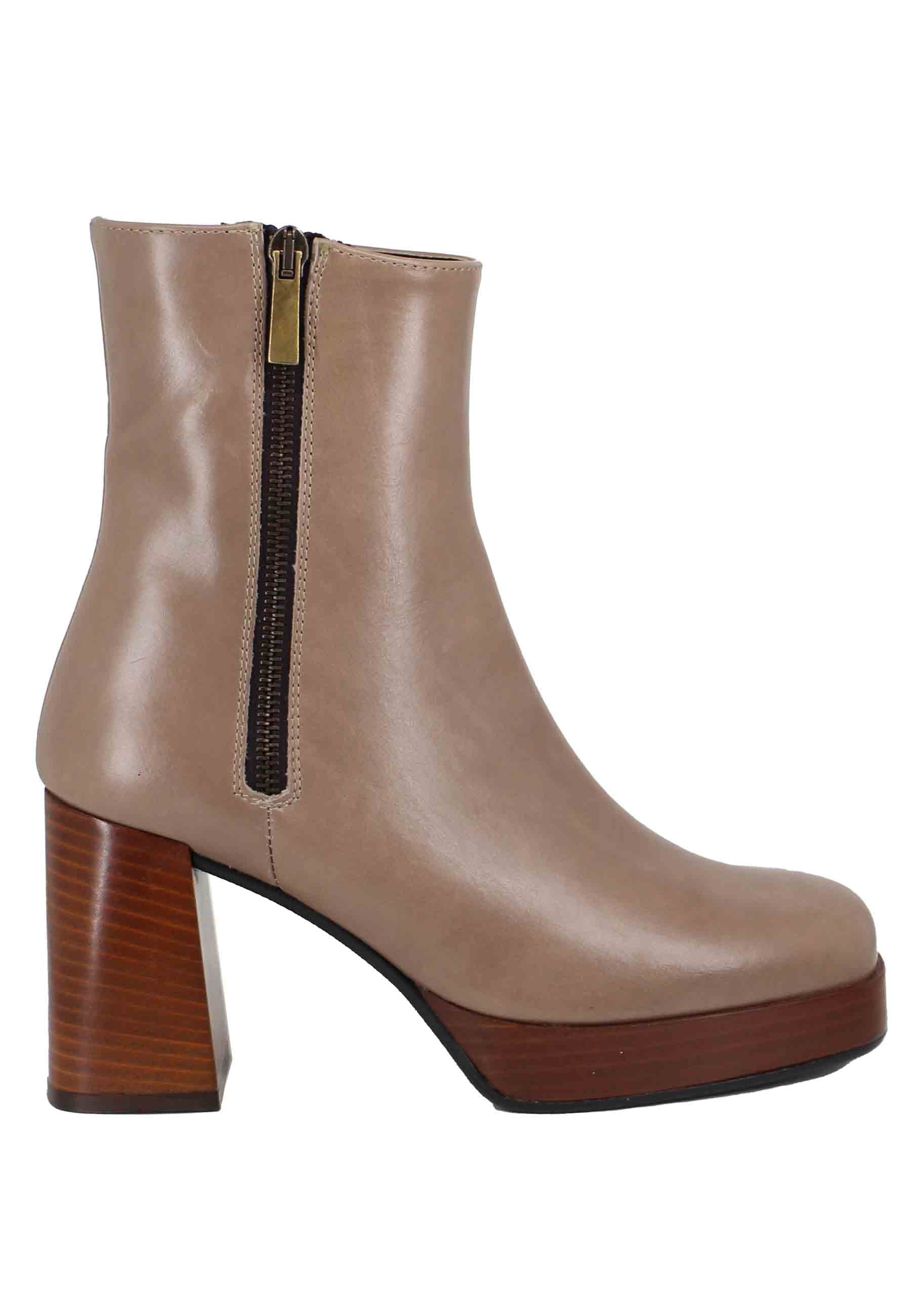 Women's taupe leather ankle boots with high heel and platform with external zip