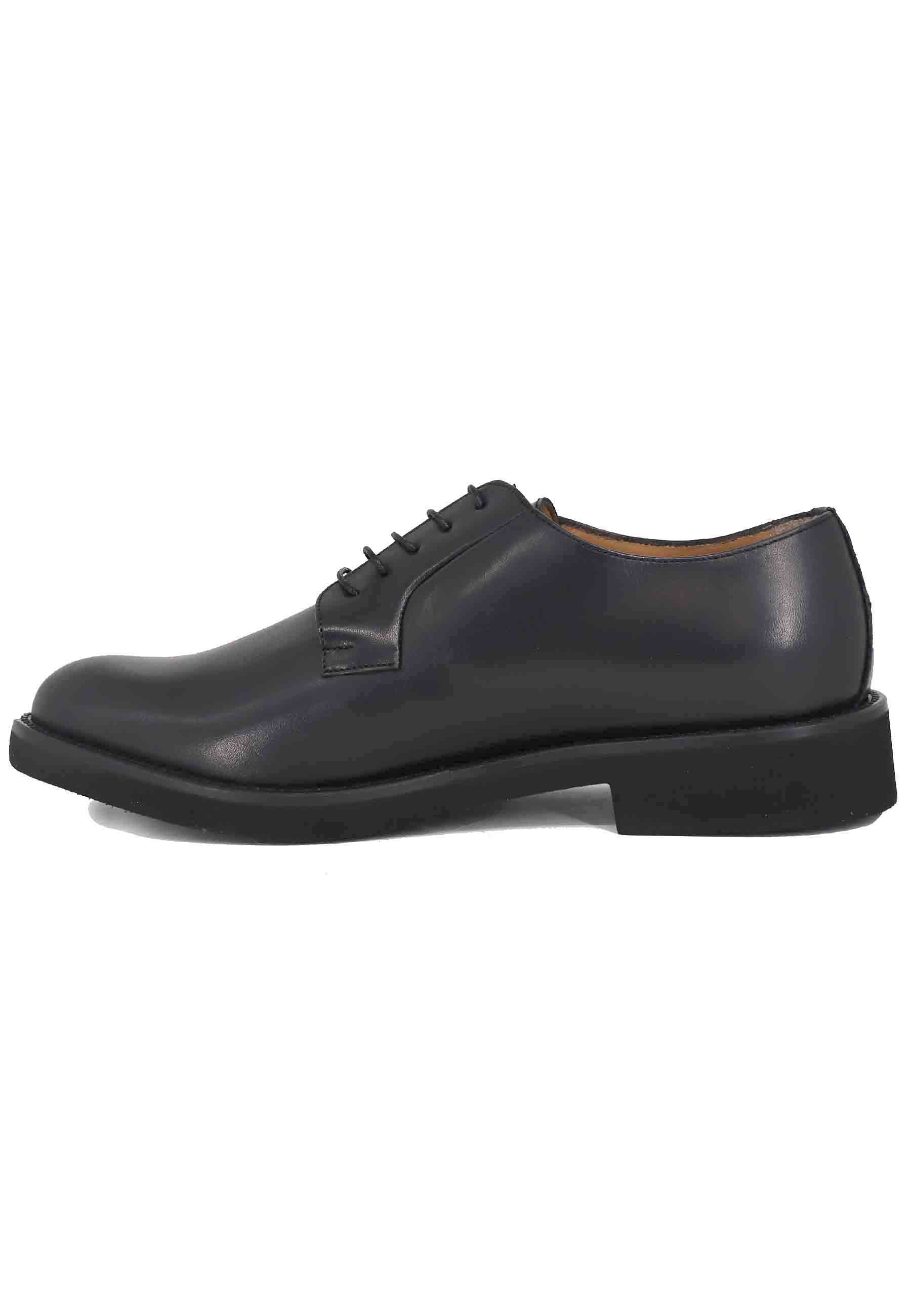 Men's black leather lace-ups with ultra-light rubber sole and round toe