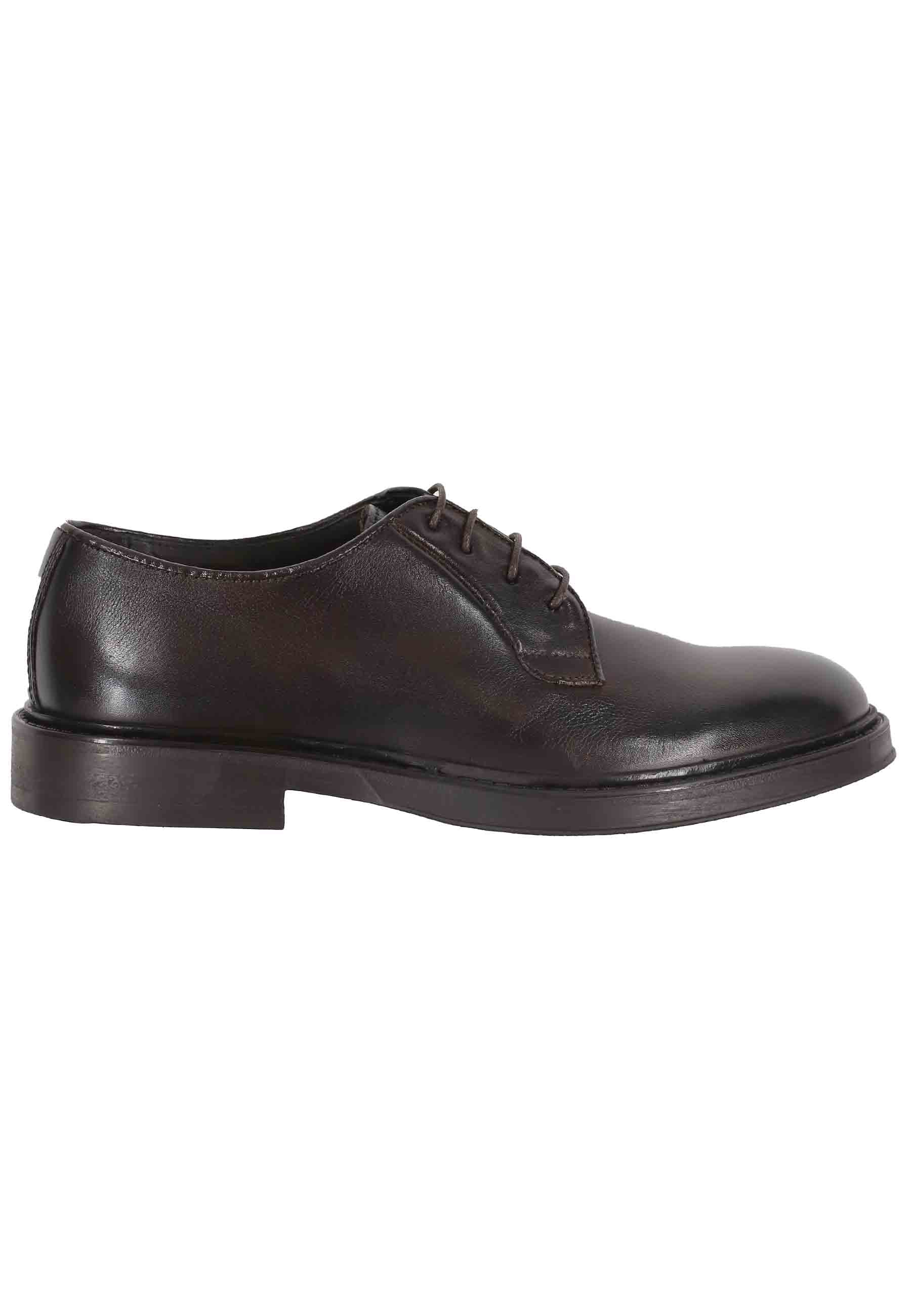 Men's lace-ups in dark brown leather with rubber sole