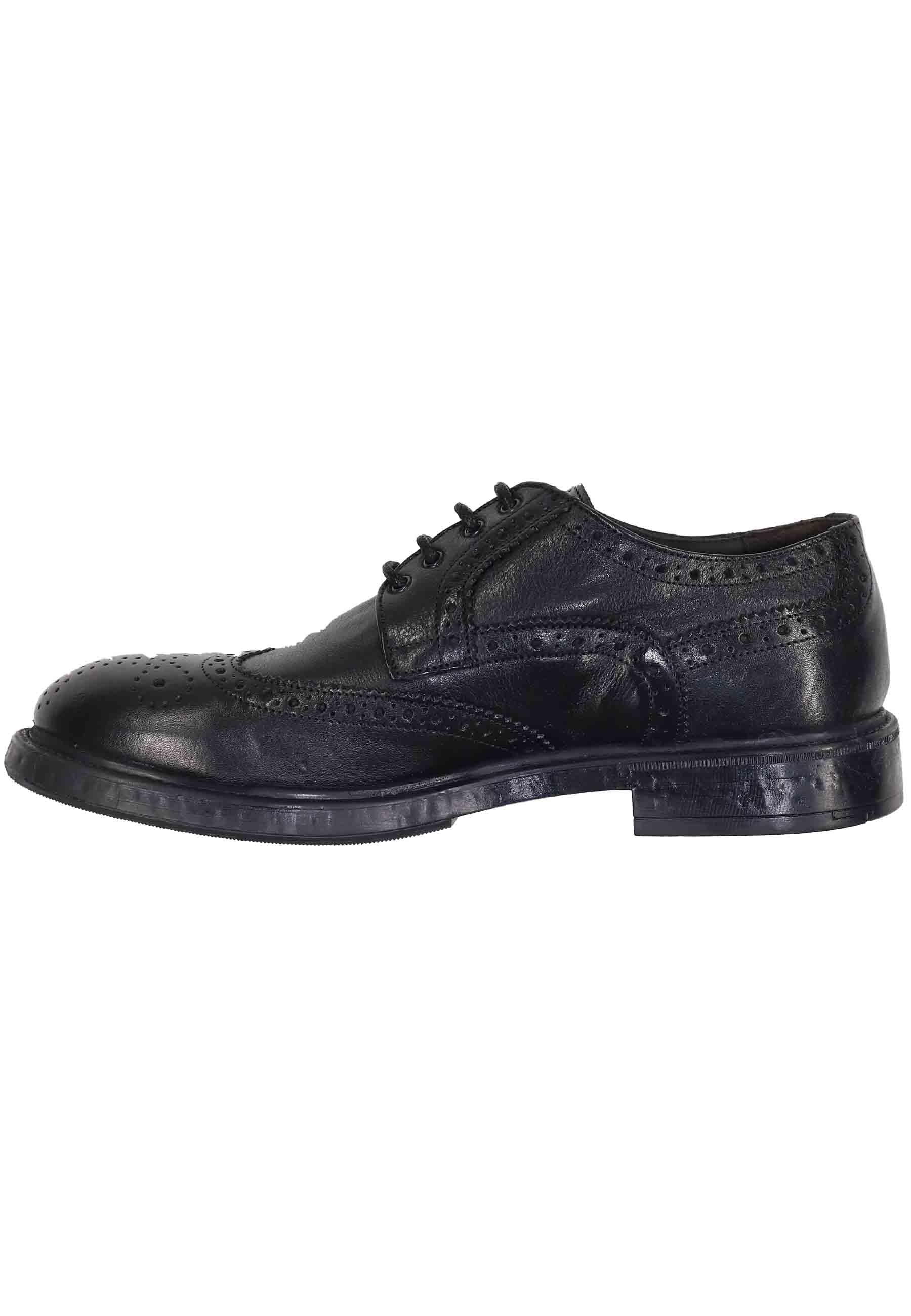 Men's lace-ups in black leather with English stitching and rubber sole