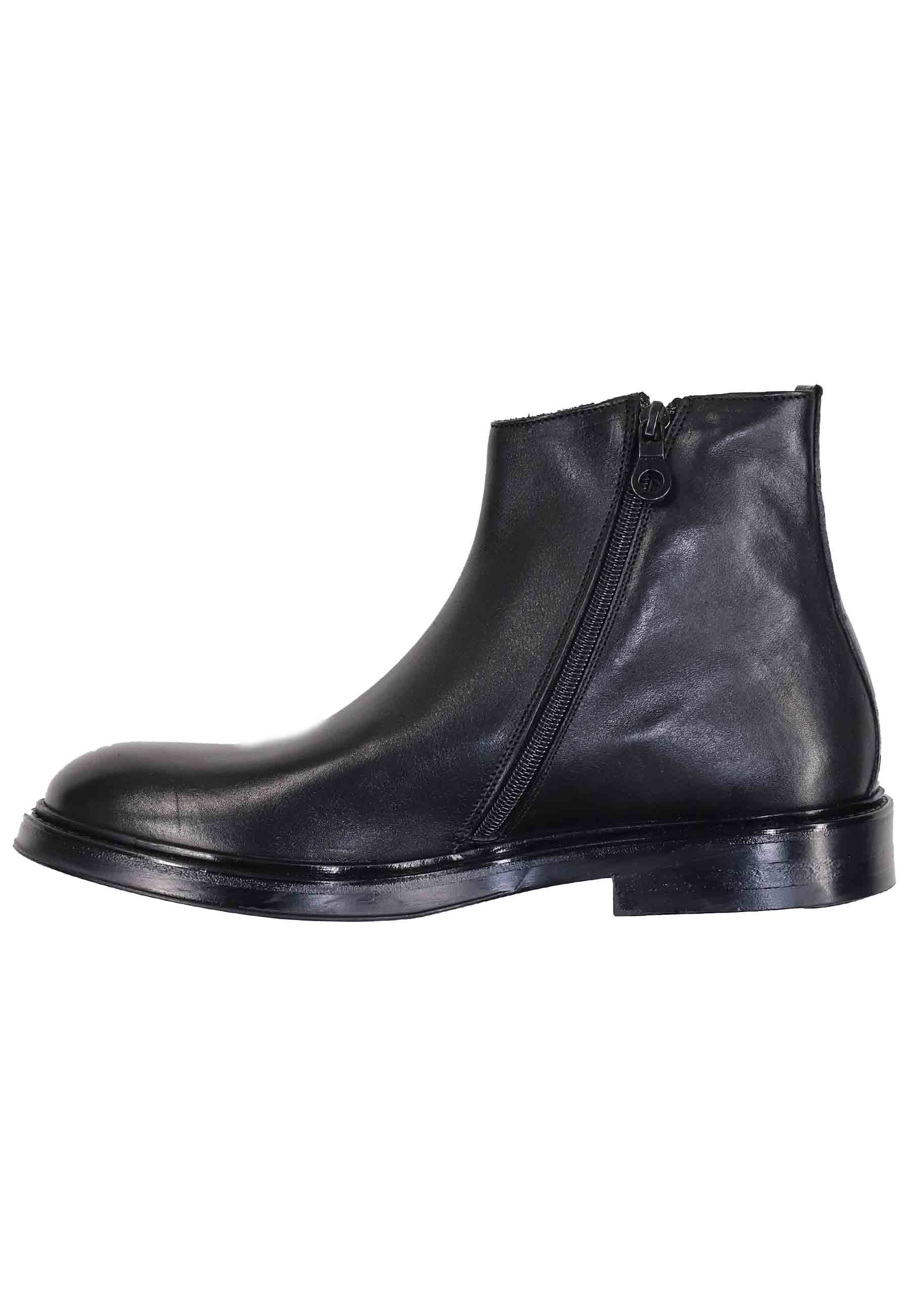 Men's black leather ankle boots with side zip and rubber sole