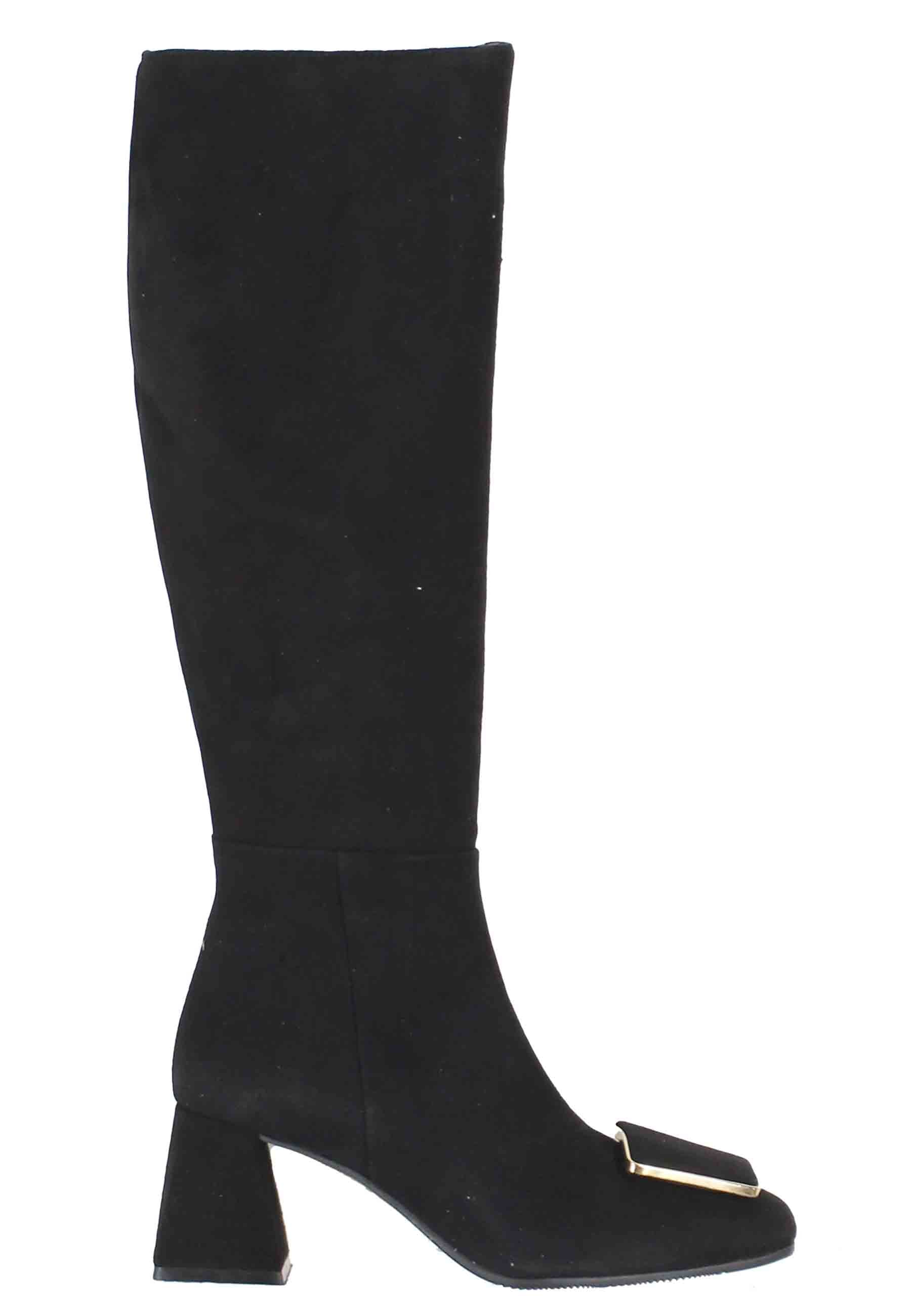 Women's boots in black suede with buckle