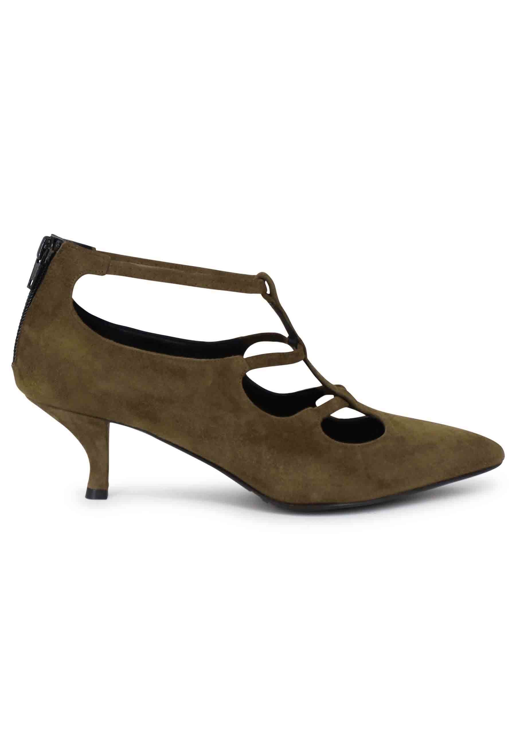 Women's green suede pumps with straps