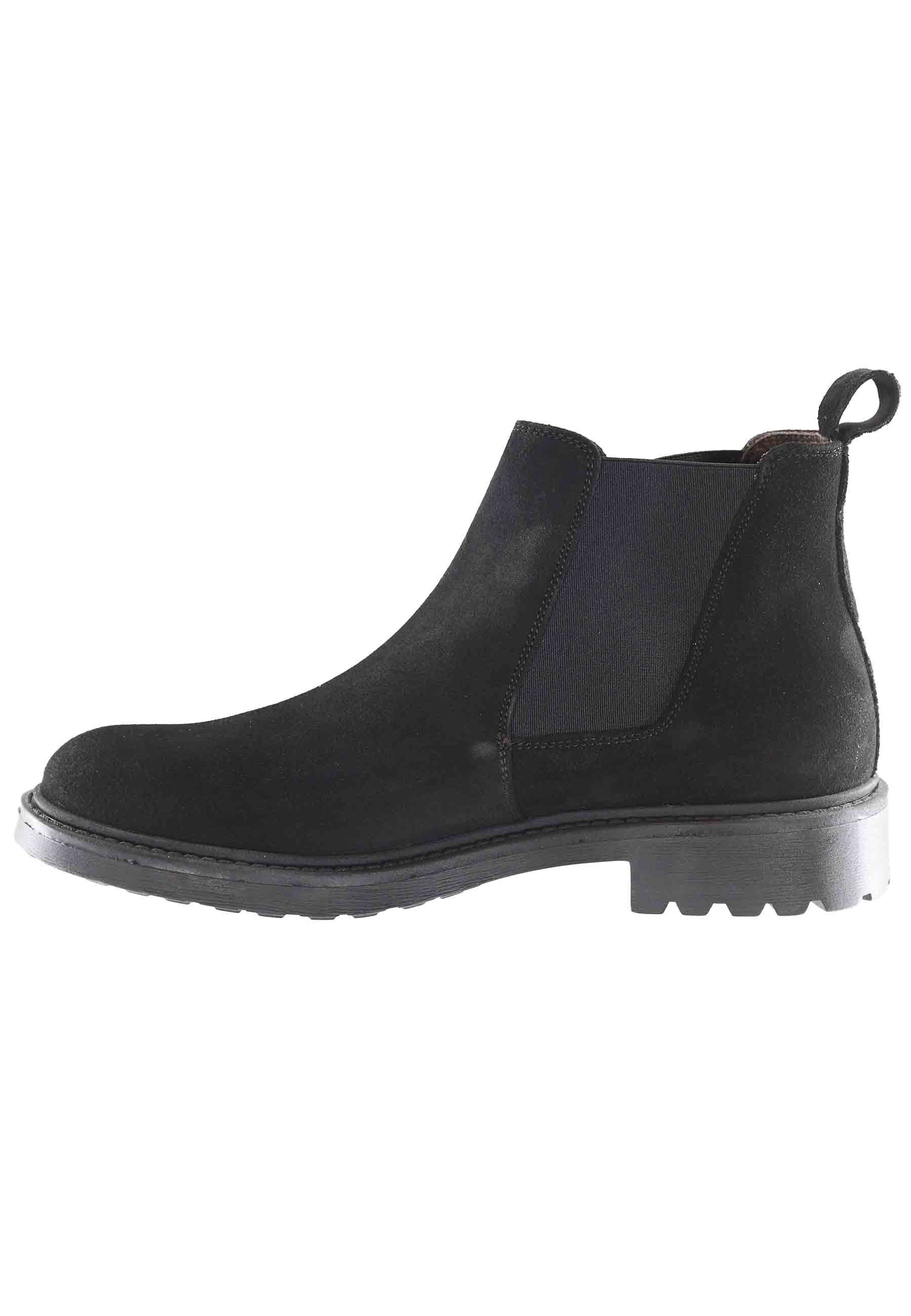 Men's Chelsea boot in black camouflage with lug sole