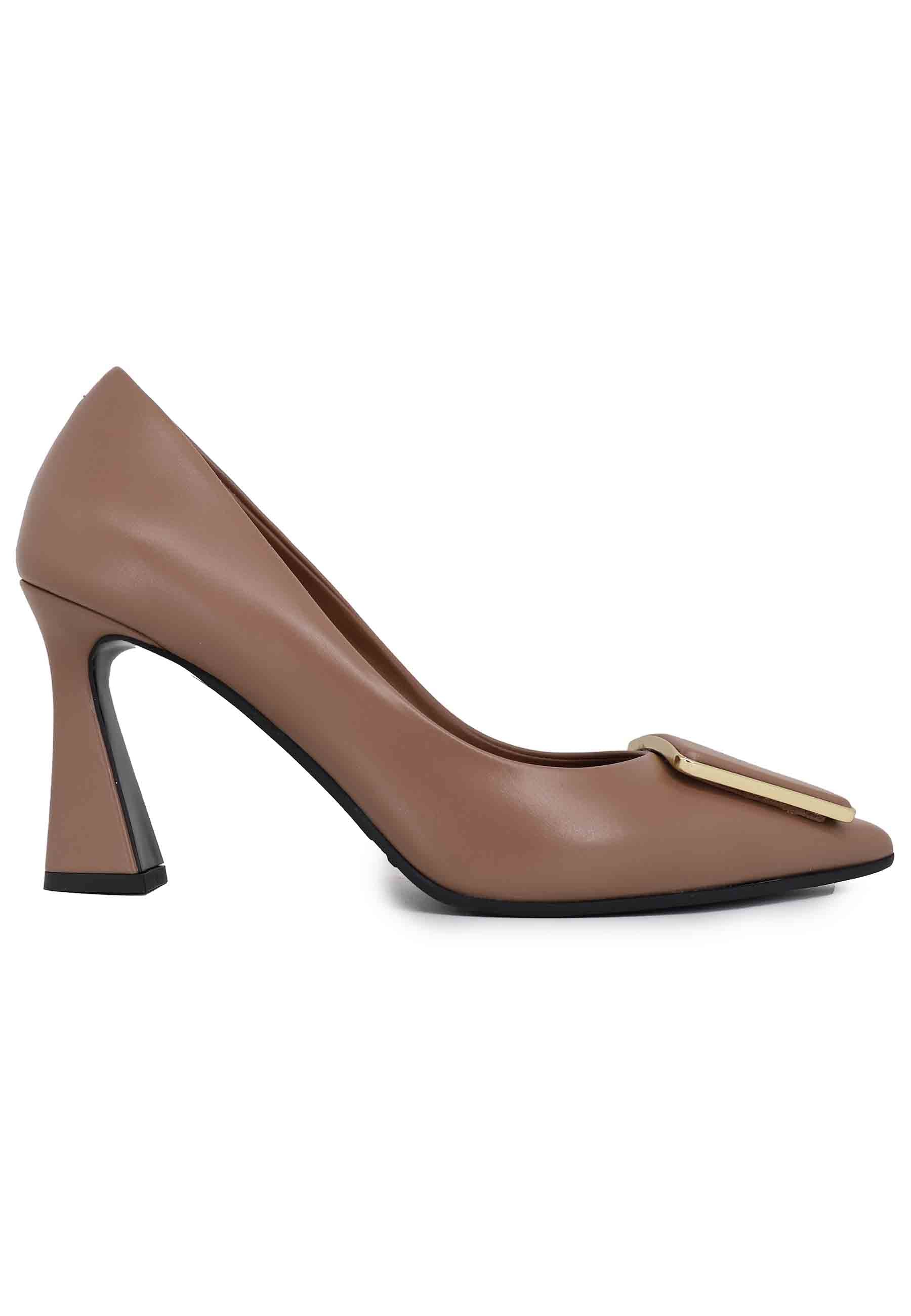 Women's pumps in natural tan leather with high heel and buckle