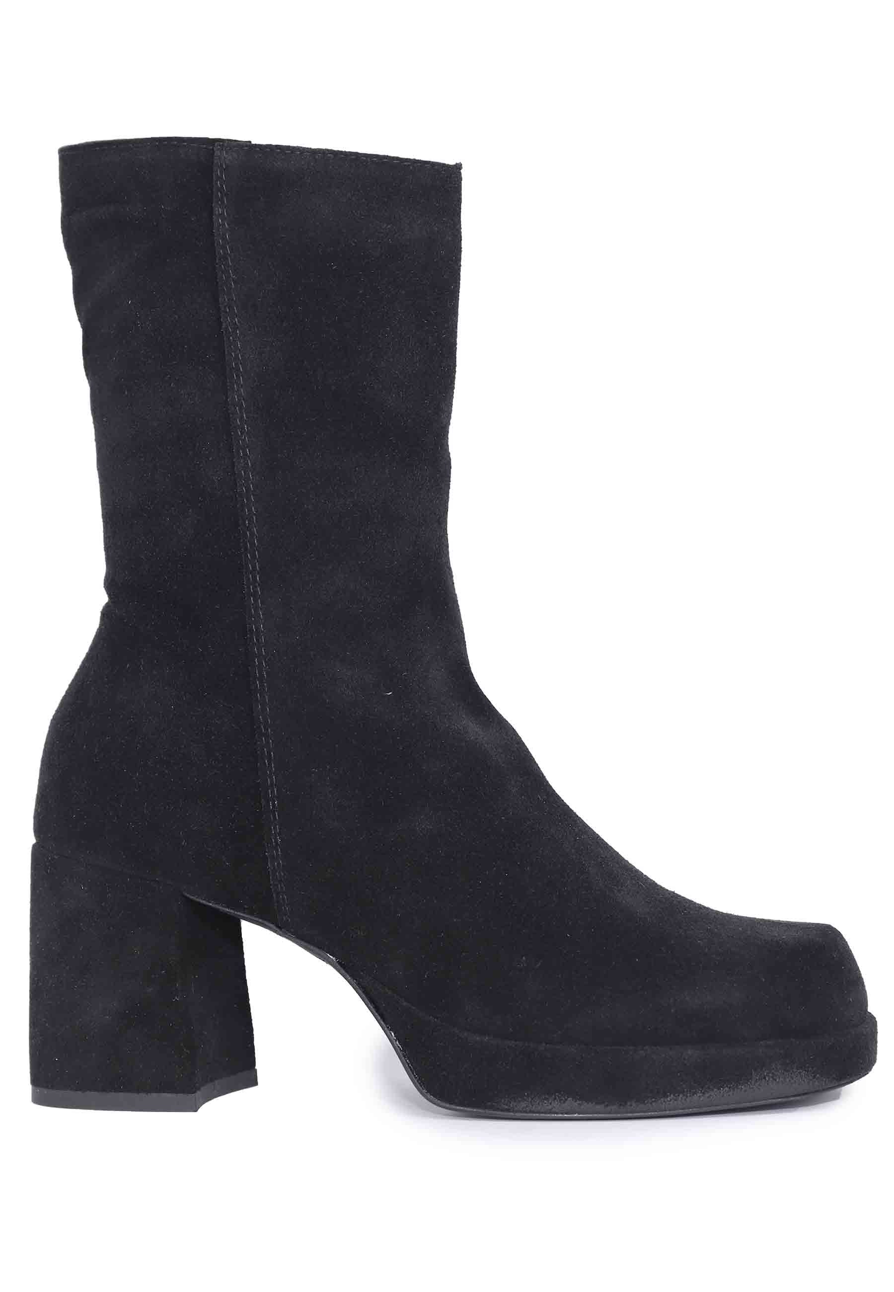 Women's ankle boots in black suede with heel and platform