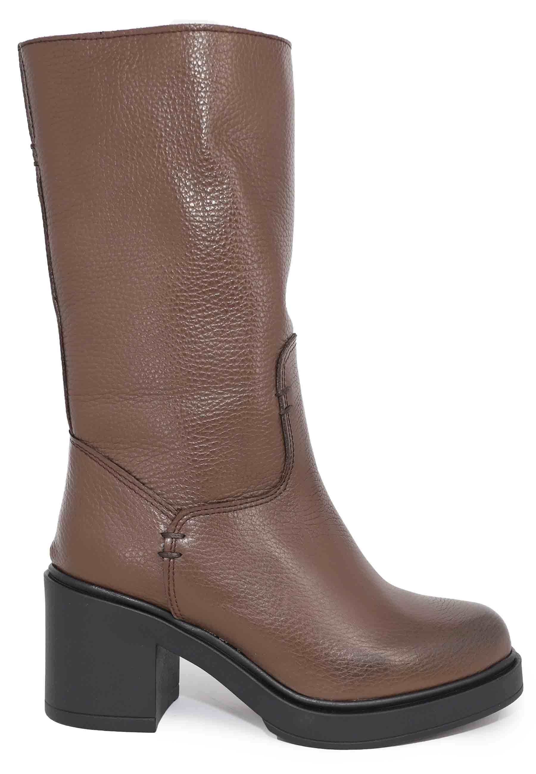 Women's mid-calf ankle boots in brown grained leather