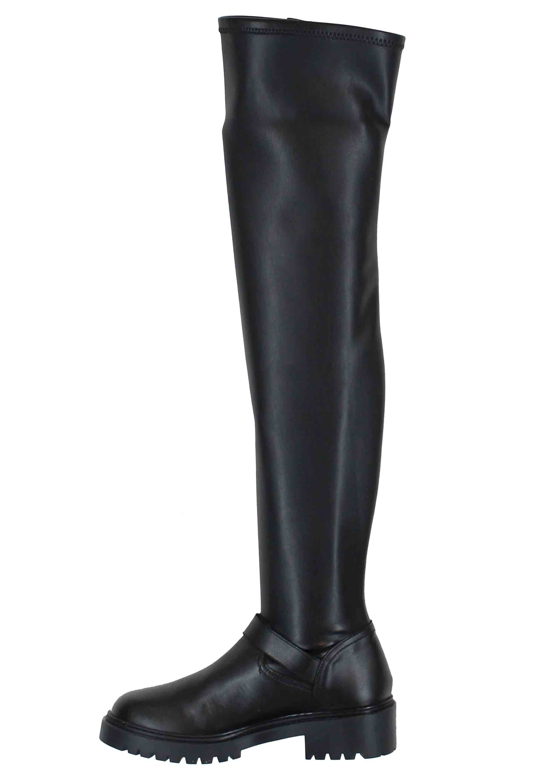 Stivali con gambale alto donna in pelle nera e suola carrarmato