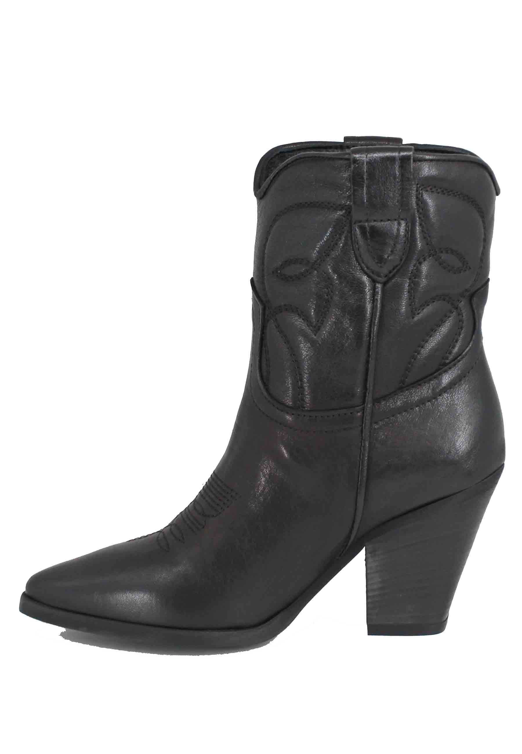 Women's Texan boots in black leather with high heel