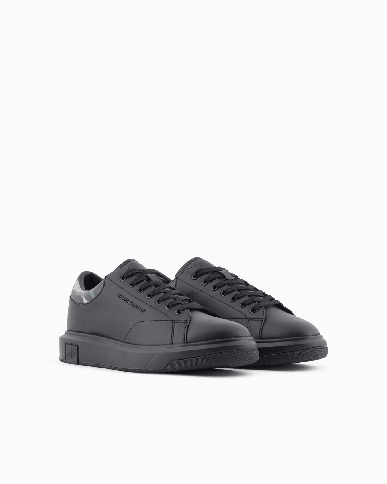 Sneakers uomo in pelle nera