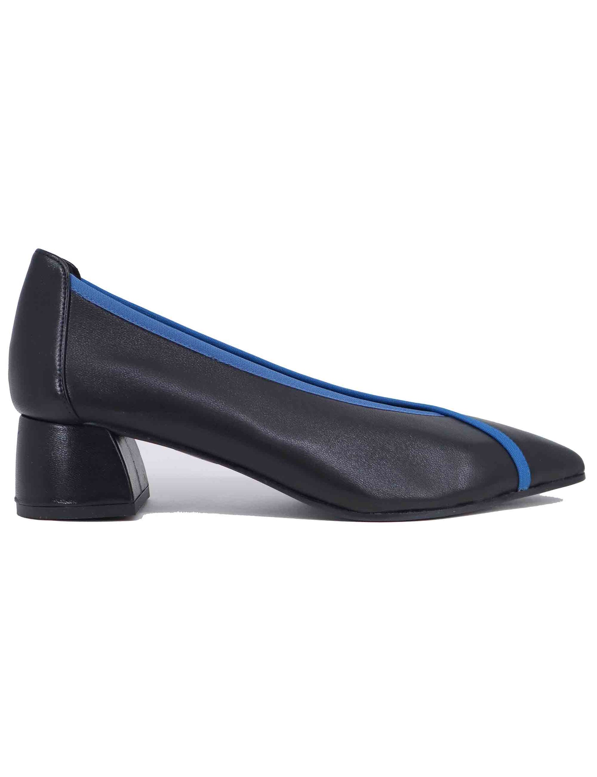 Women's black leather pumps