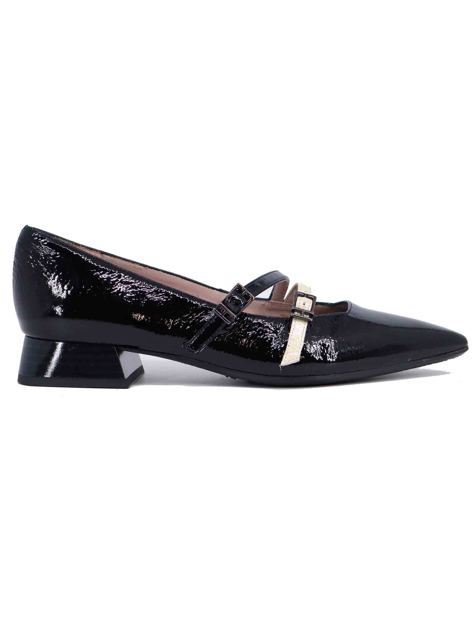 Women's low heel black leather pumps