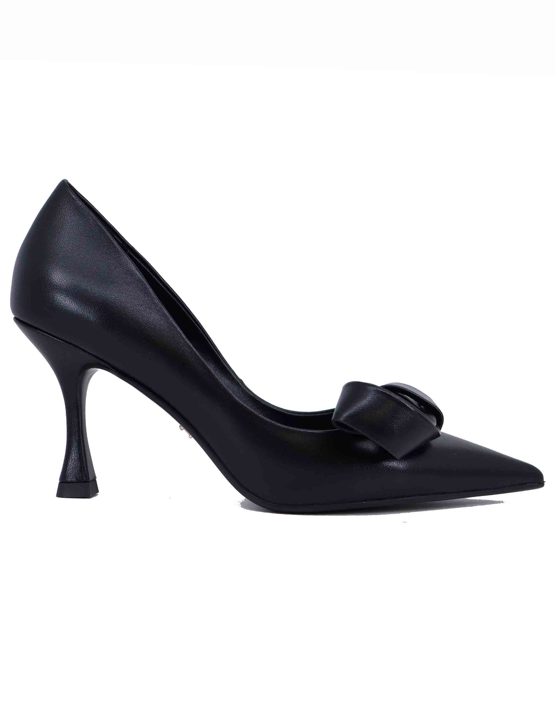 Women's Decollete Salones in black leather high heel