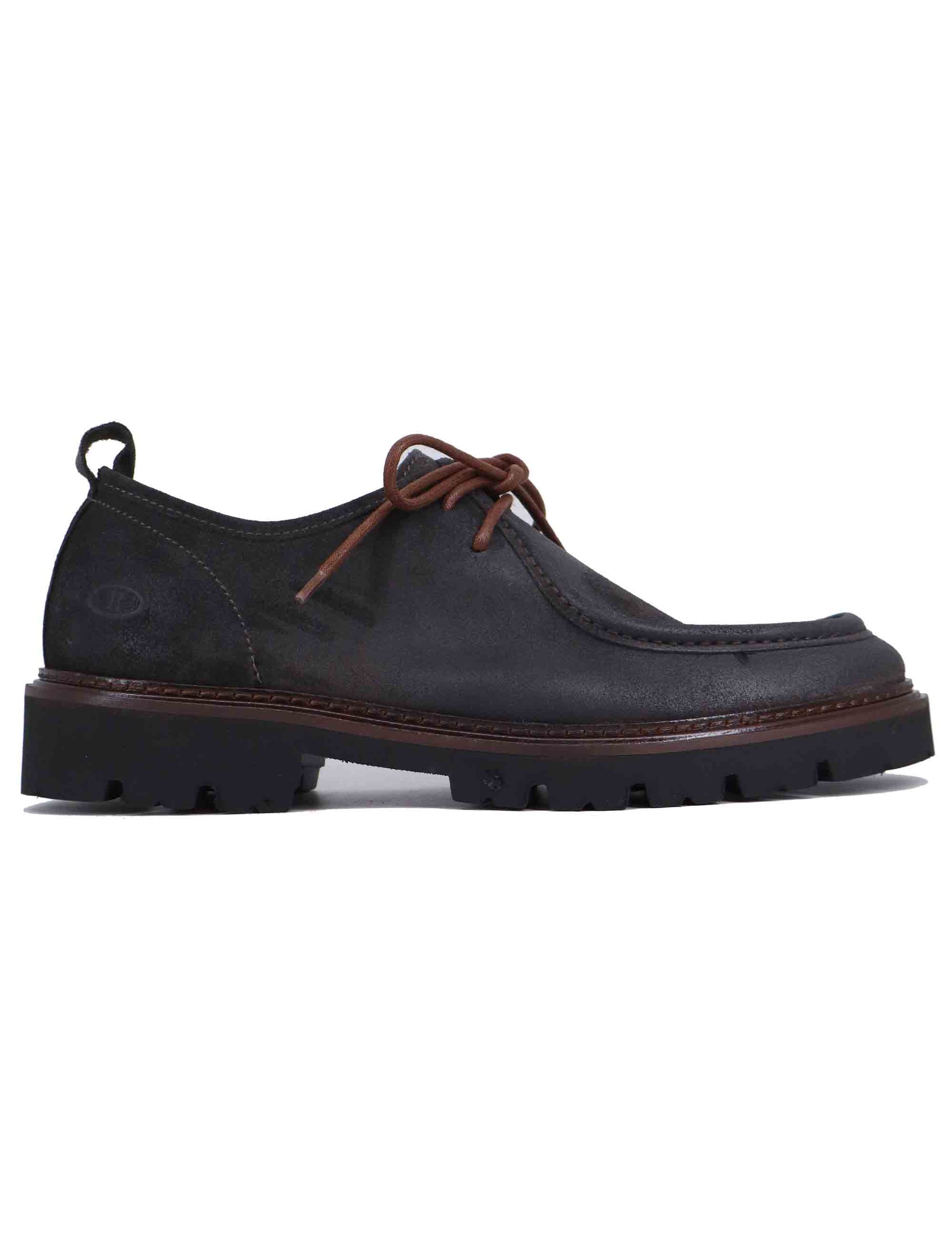 Men's lace-ups in vintage grey suede with lug sole