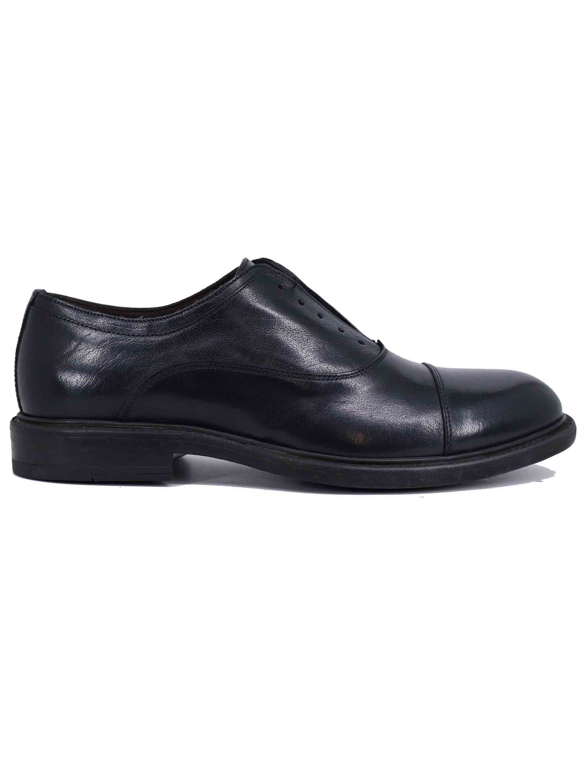 Men's lace-ups in black leather with rubber sole