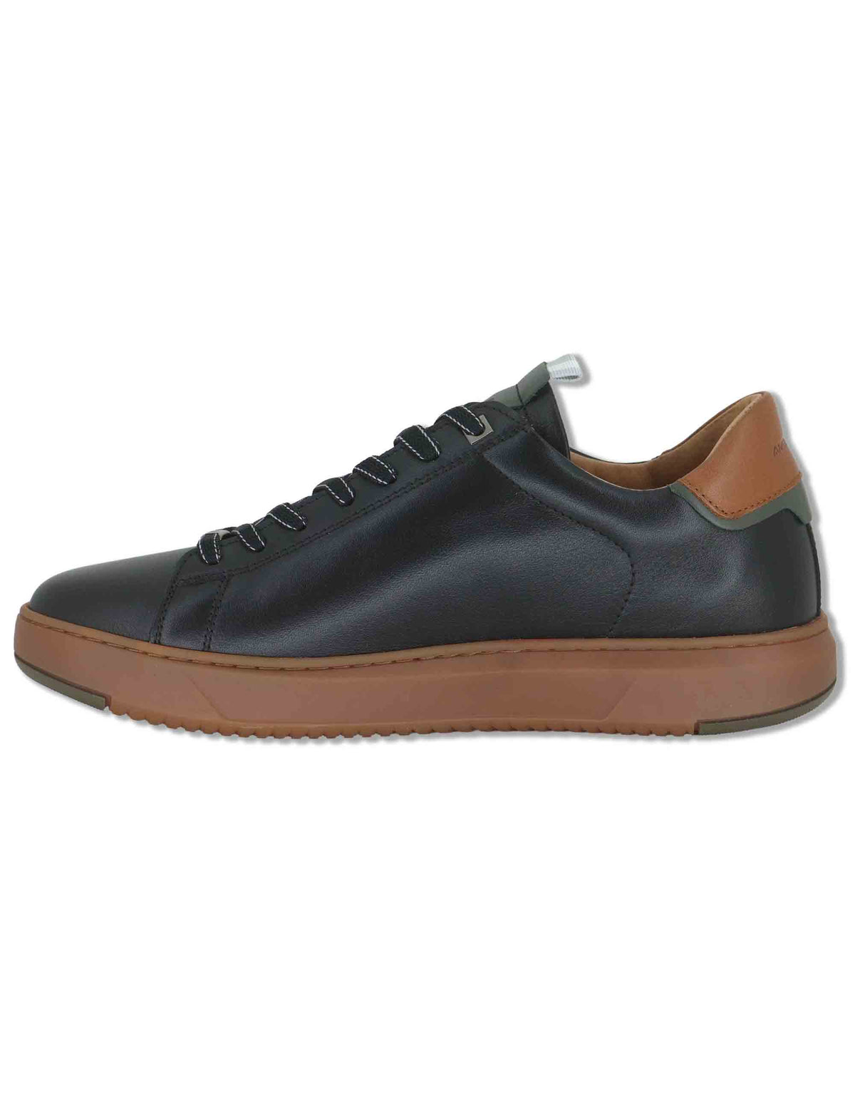 Sneakers uomo Aktif in pelle nera con fondo in gomma e sottopiede memory foam 13672 4663AM.1 Ambitious 
