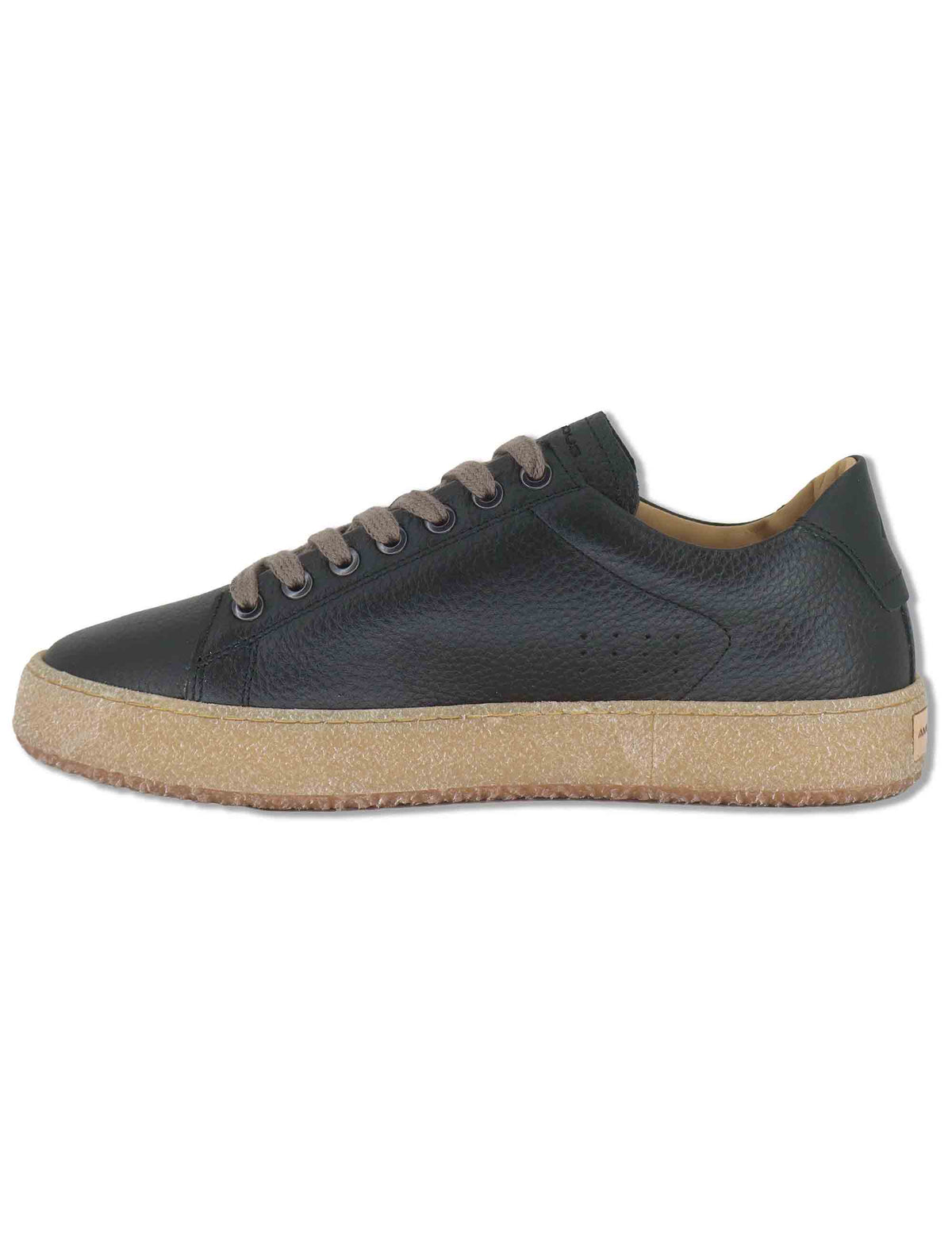 Sneakers uomo Kelpe in pelle nera con fondo in para e sottopiede memory foam 13971A 7523AM Ambitious 