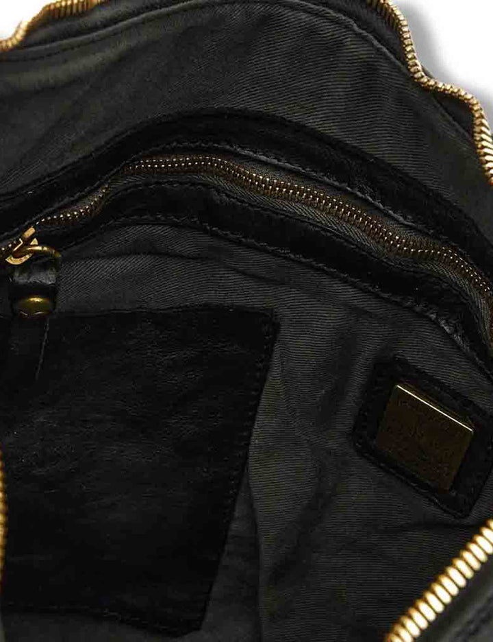Borsa a spalla donna in pelle di vacchetta tinta in capo con borchie nera C045720ND X0007 C0001 Campomaggi 