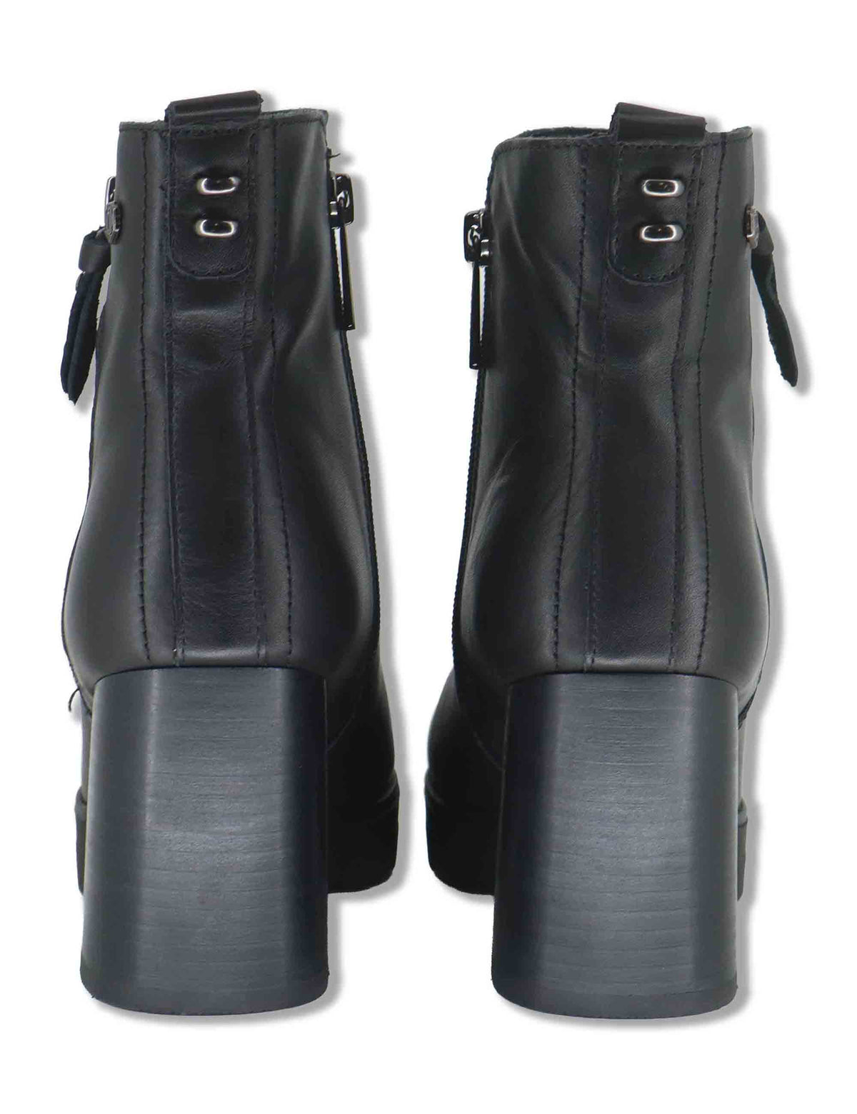 Stivaletti donnain pelle nera con borchiette tacco alto plateau e punta tonda 164283 01 Carmela 