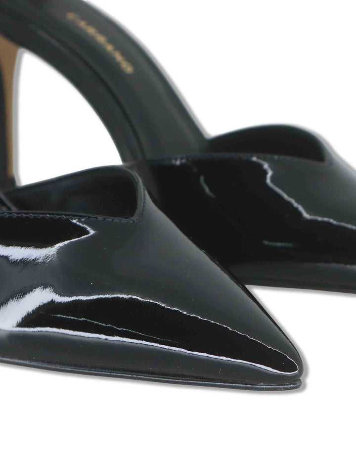 Decollete donna in vernice nera con tacco alto e punta a punta 195195 200 Carrano 