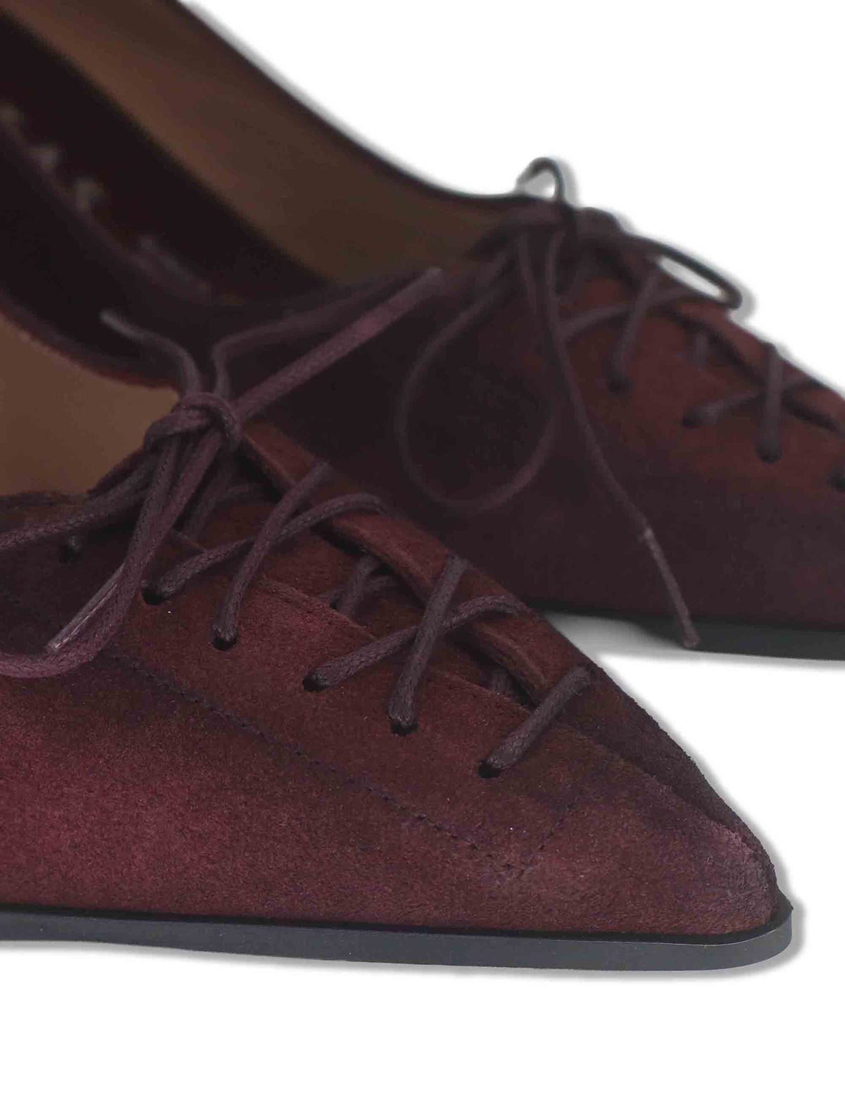 Decollete donna in camoscio vintage bordeaux con scollo profondo tacco alto e punta a punta HI264951 BORDO Hispanitas 