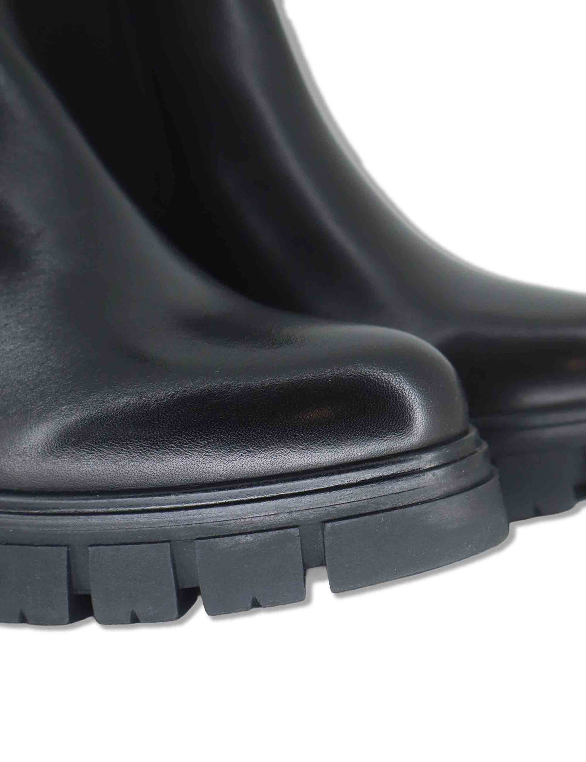 Stivaletti beatles donna in pelle nera con elastici laterali tacco comodo e punta tonda J1061 001 Janet & Janet 