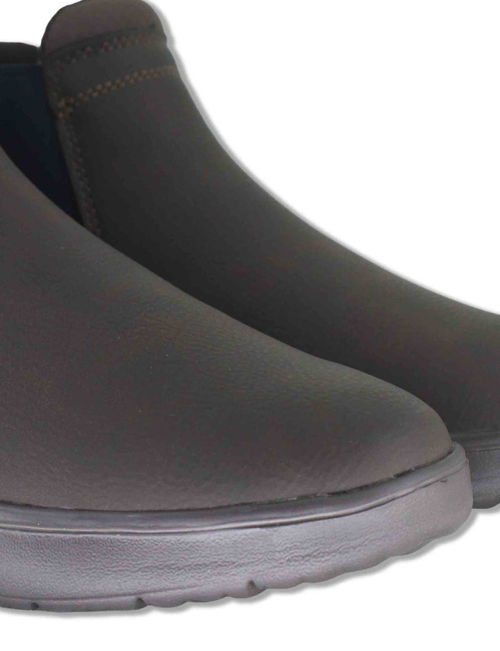 Stivaletti beatles uomo Kobi Chelsea in eco pelle marrone con elastici in tinta e suola extra soft JM62061A 030 Jeep 