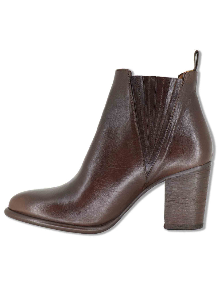 Stivaletti beatles donna in pelle marrone con elastici in tinta tacco alto e punta affusolata 9752 014 Les Venues 