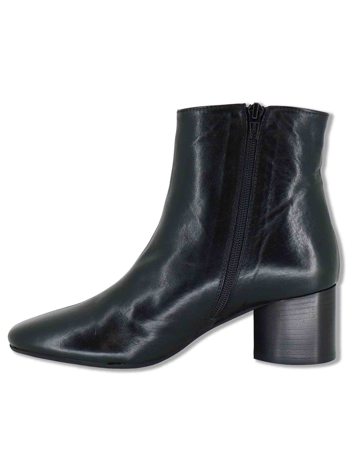 Stivaletti donna in pelle nera con punta tonda zip interna e tacco comodo D450CU 001 Les Venues 