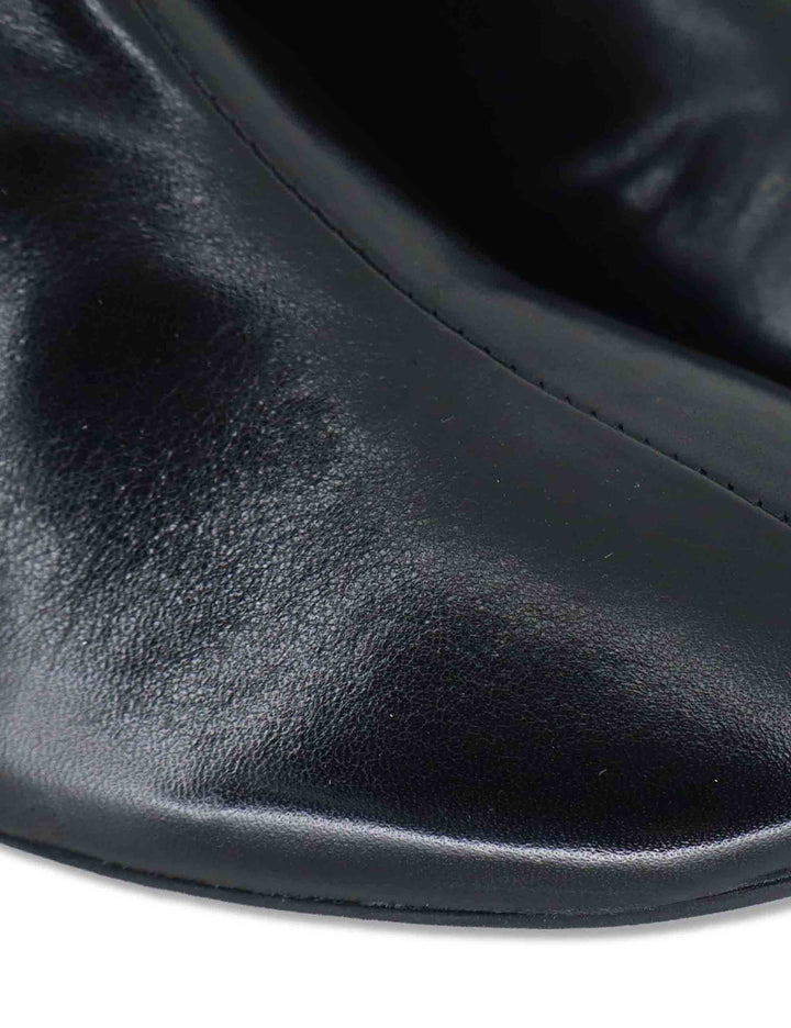 Stivaletti donna in pelle nera con punta tonda zip interna e tacco comodo D450CU 001 Les Venues 