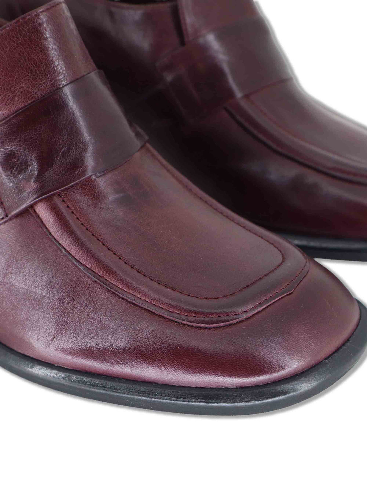 Mocassini donna in pelle bordeaux accollati con punta tonda e tacco comodo E603/L 016 Les Venues 