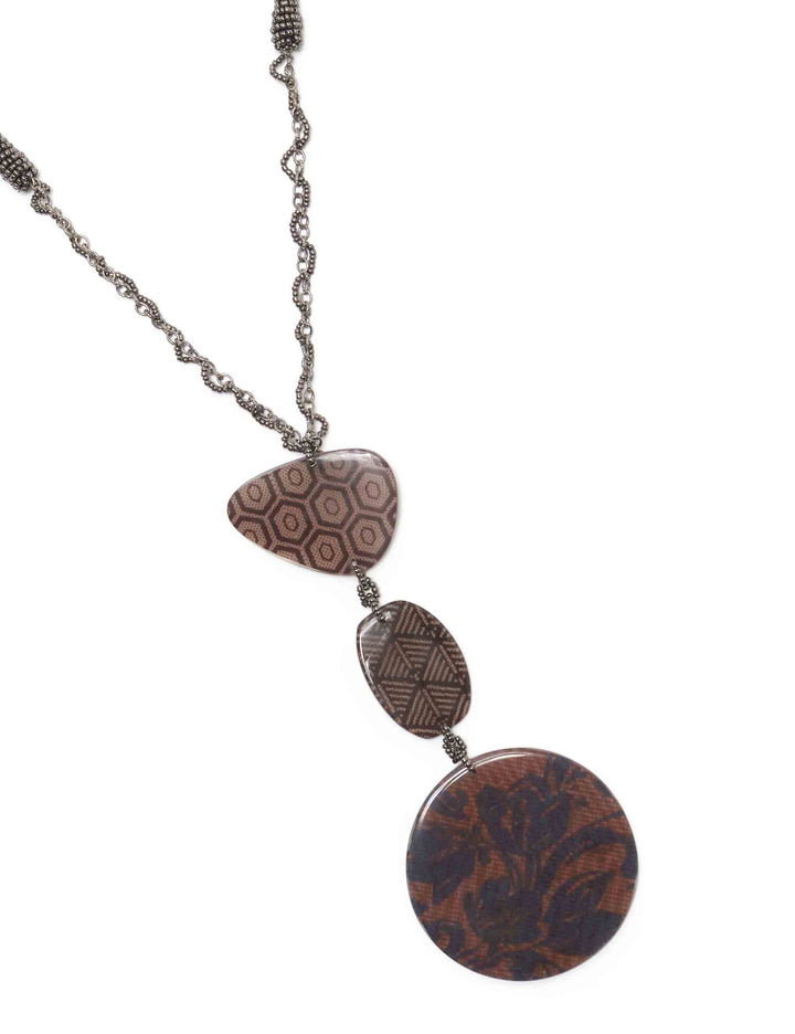 Collana donna Prints Inside Resins blu e taupe con ciondoli in resina perline e laccio in pelle TC050190959 F8003 Maliparmi 