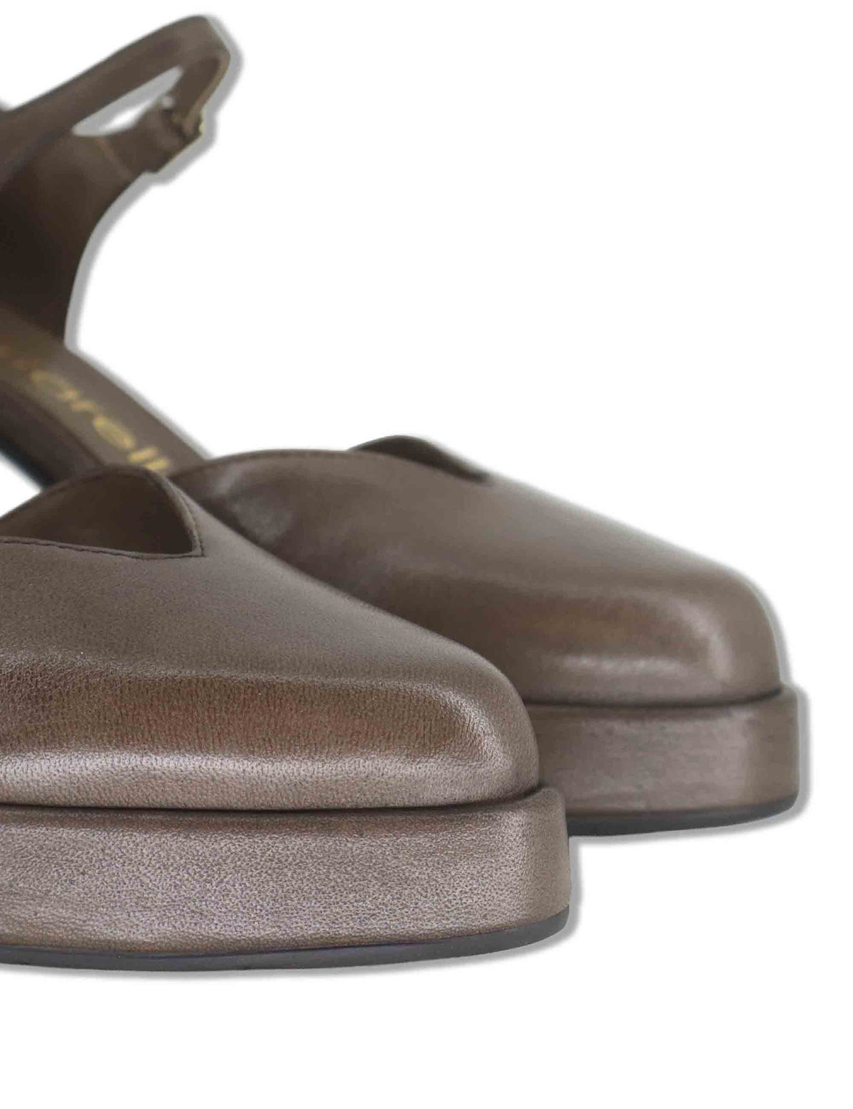 Decollete donna in pelle taupe con cinturino regolabile tacco alto plateau e punta a punta SP2346 029 Spatarella 