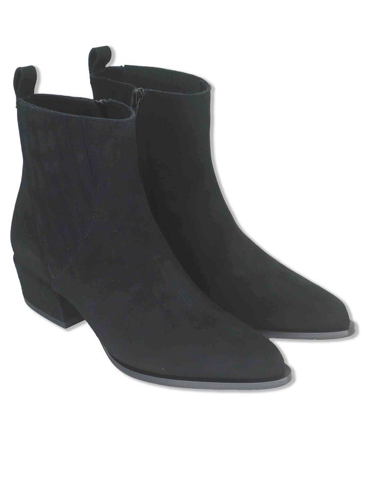 Stivaletti donna in camoscio nero con zip interna tacco fasciato e punta a punta SP2615 001 Spatarella 