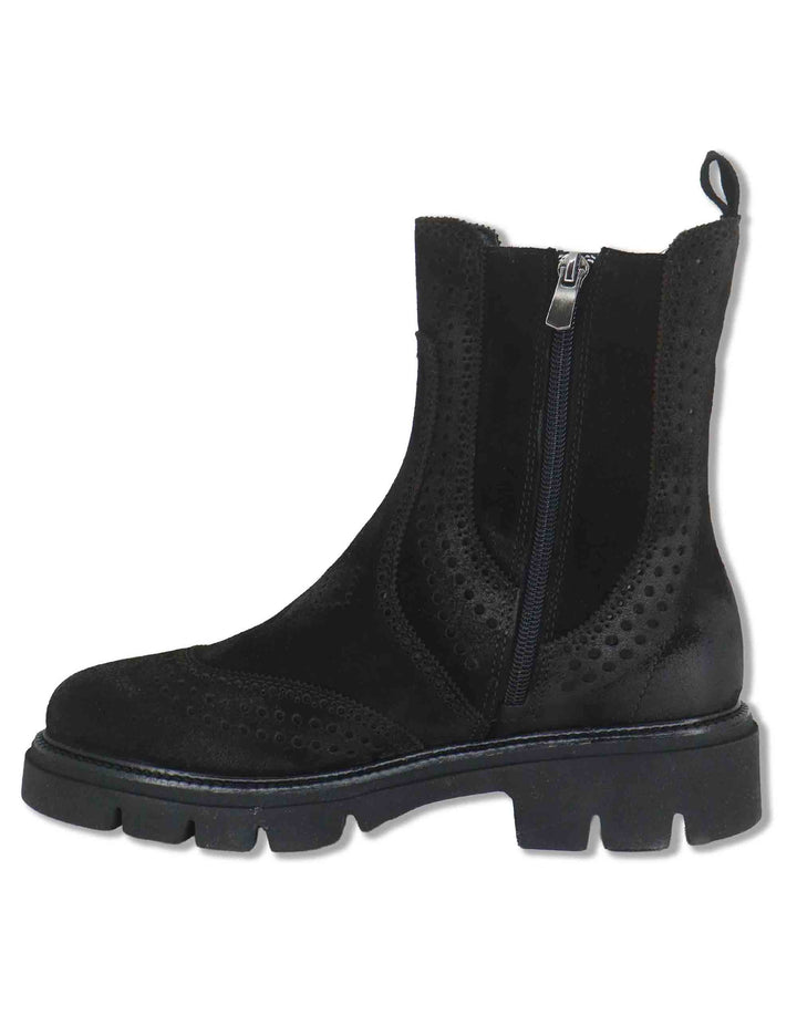 Stivaletti beatles donna in camoscio nero con impunture allinglese e punta tonda SP70376 001 Spatarella 