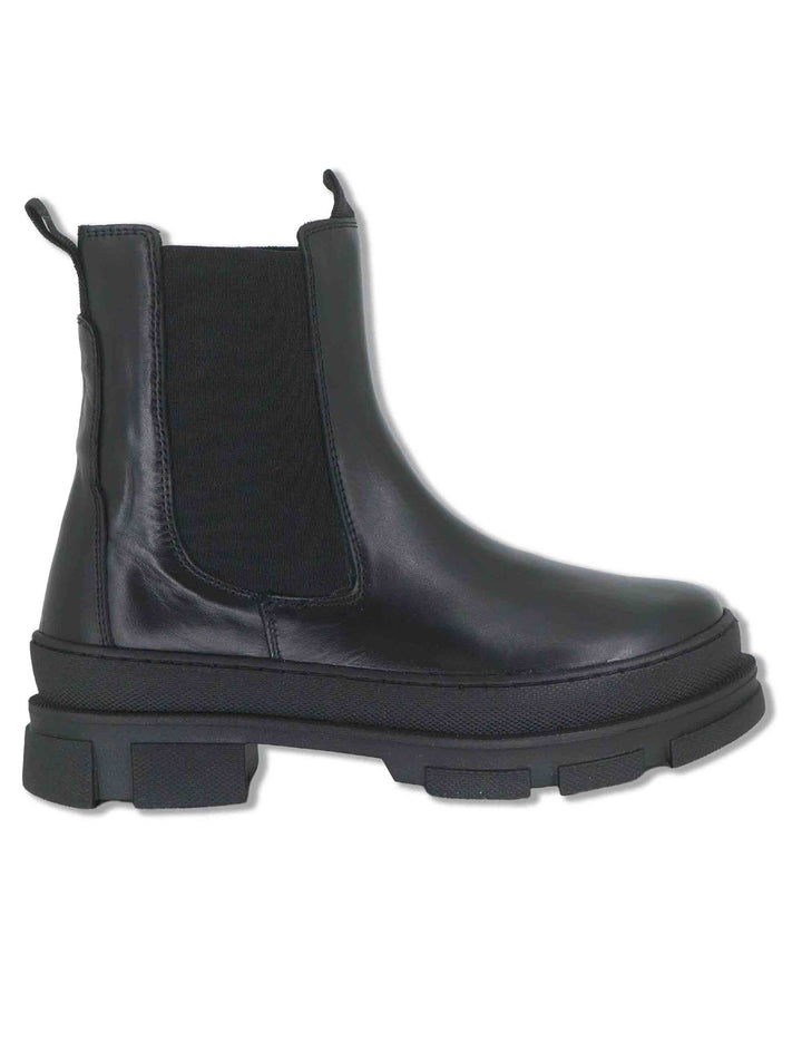 Stivaletti beatles donna in pelle ingrassata nera con elastici laterali punta tonda e suola carrarmato SP70655 001 Spatarella 