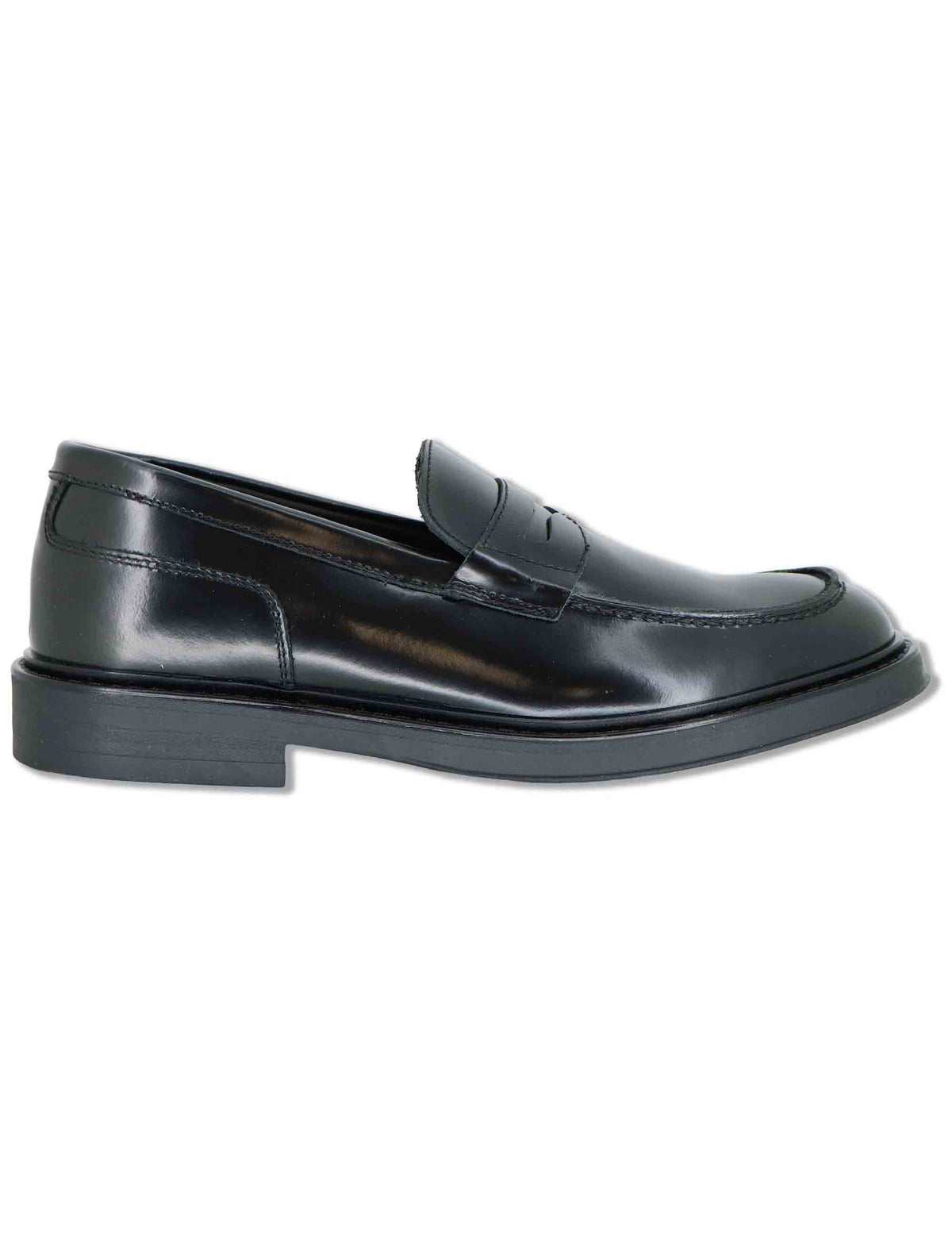 Mocassini uomo in pelle nera con vaschetta cucita e punta affusolata SPDU8010 001 Spatarella 