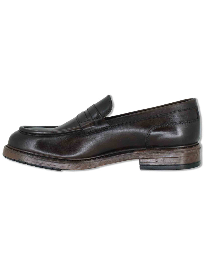 Mocassino penny loafer uomo in pelle nera con suola in gomma SPGB2070 001 Spatarella 