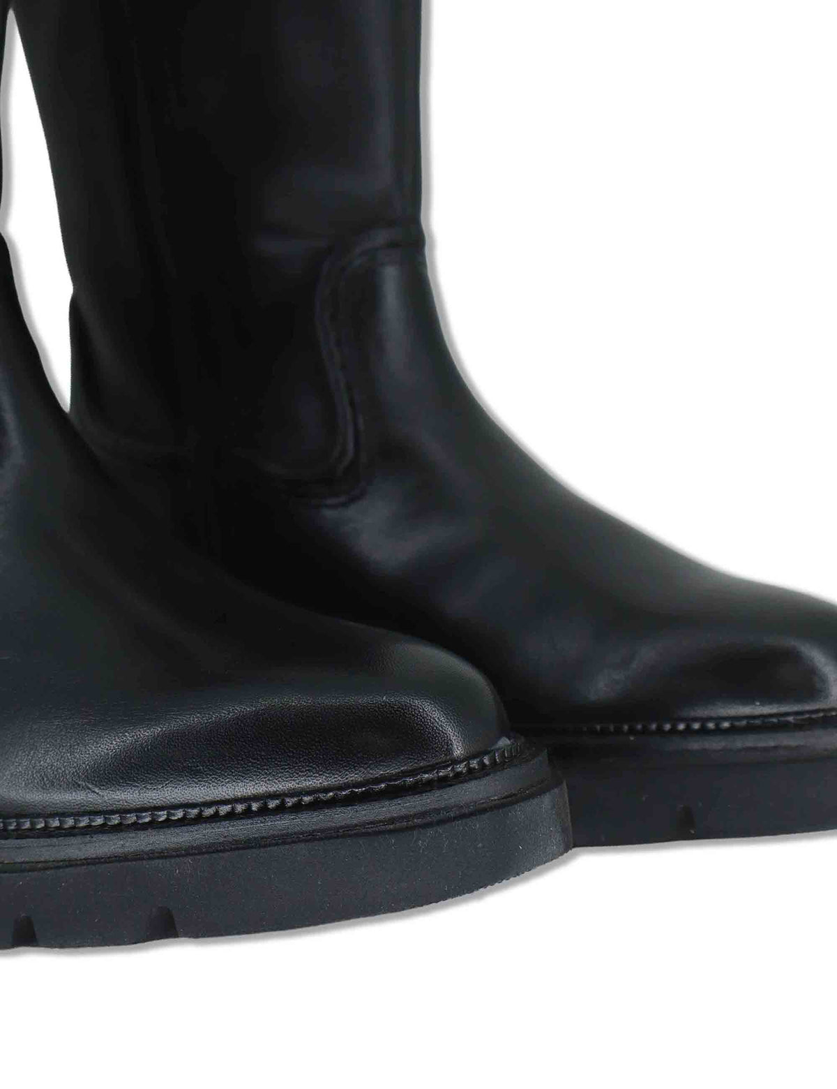 Stivali donna in pelle nera con gambale liscio zip interna e suola carrarmato BB386210 600123 Vueva 
